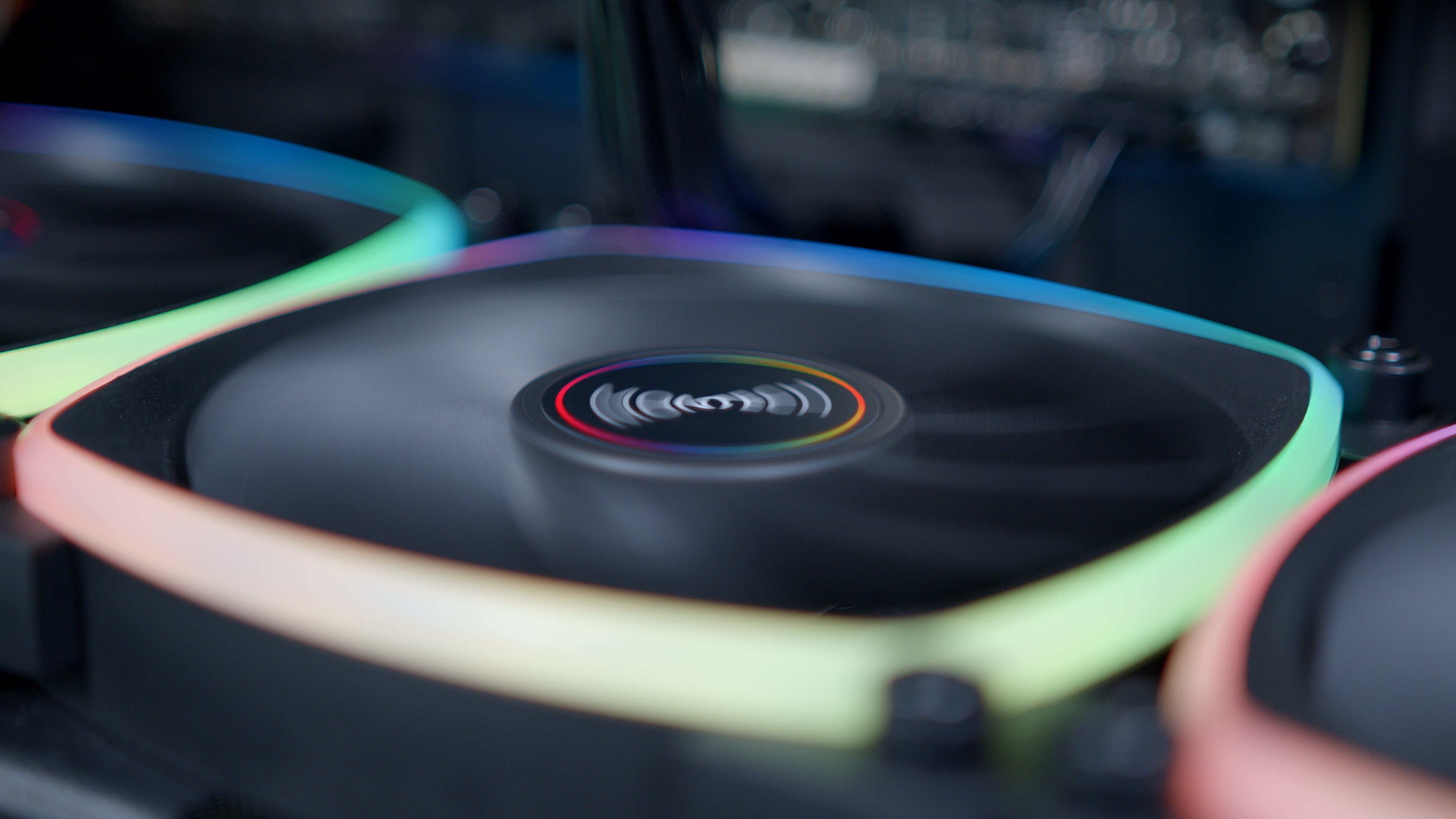 GeekaPC 'Pro' (RX 9070 XT / RTX 5070 Ti / RTX 5080)