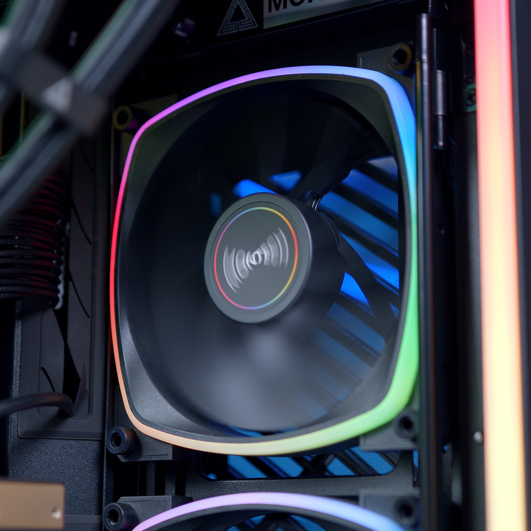 GeekaPC 'Pro' (RX 9070 XT / RTX 5070 Ti / RTX 5080)