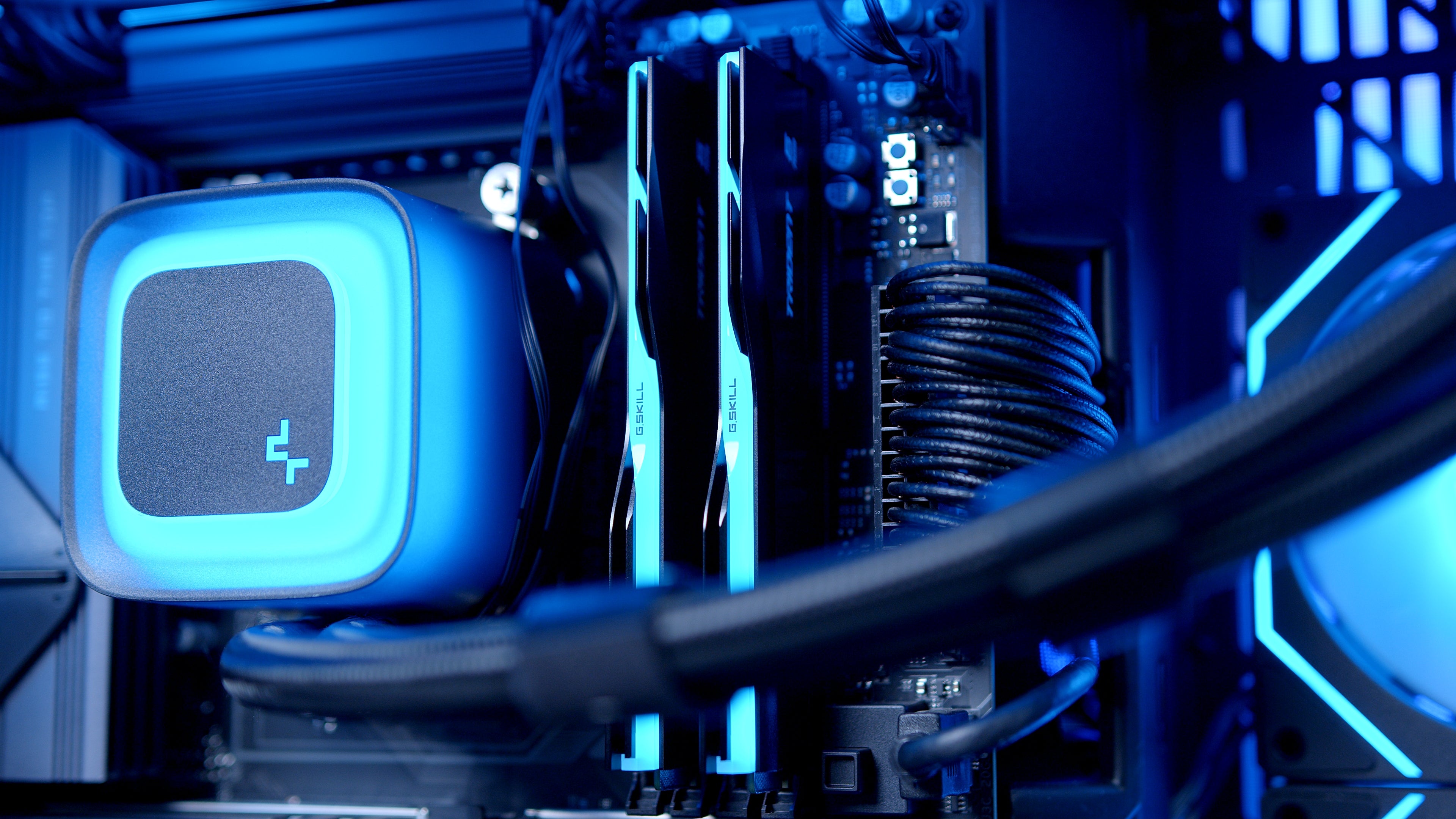 GeekaPC 'Spectra' Gaming PC