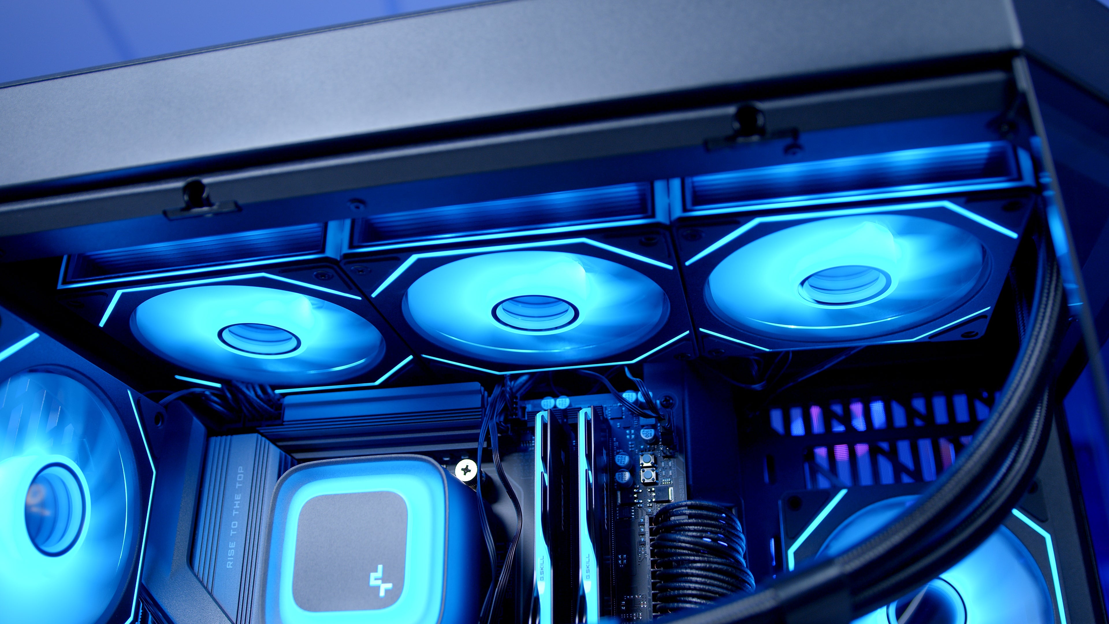 GeekaPC 'Spectra' Gaming PC