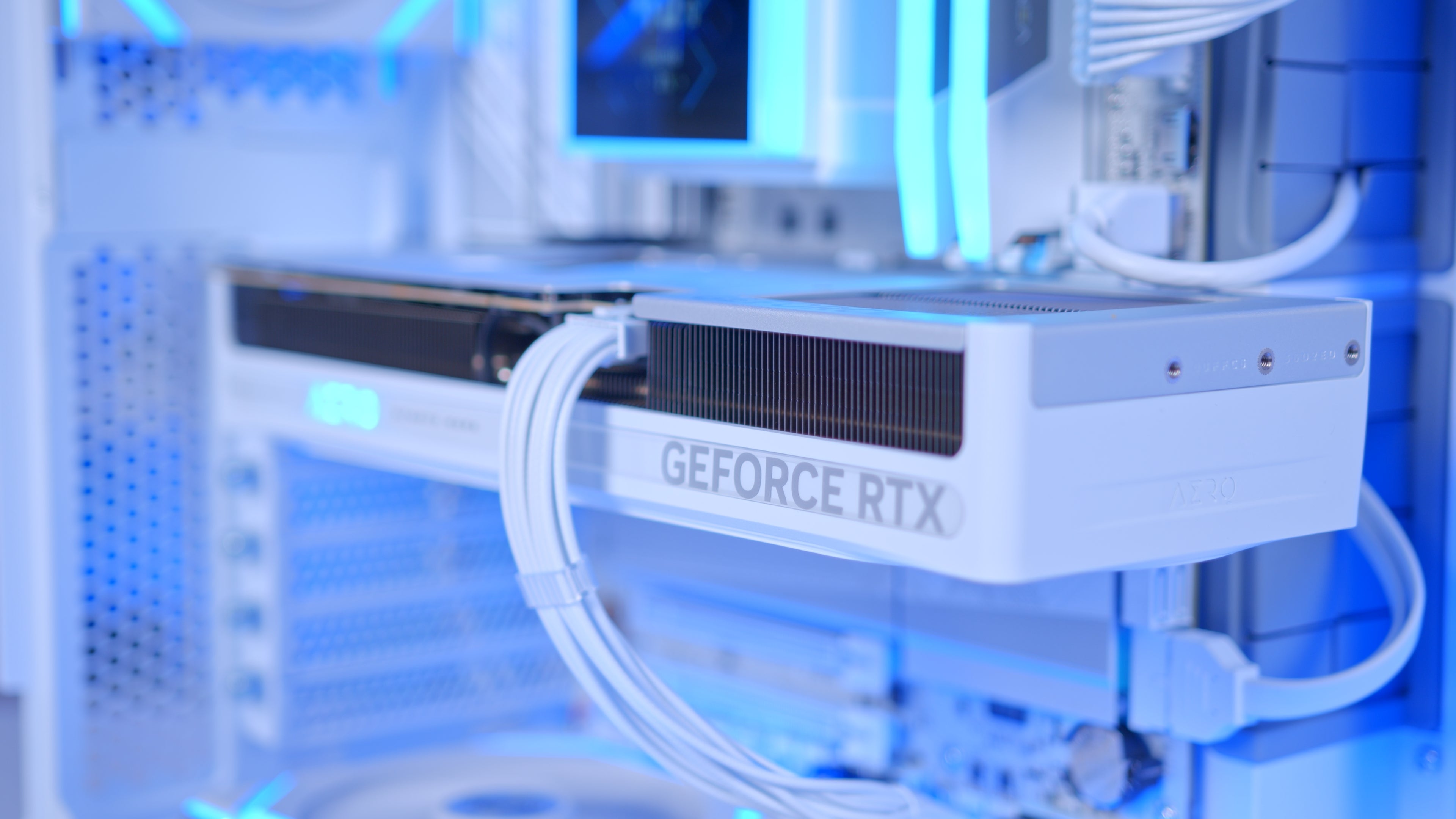 GeekaPC 'Icefall' Gaming PC