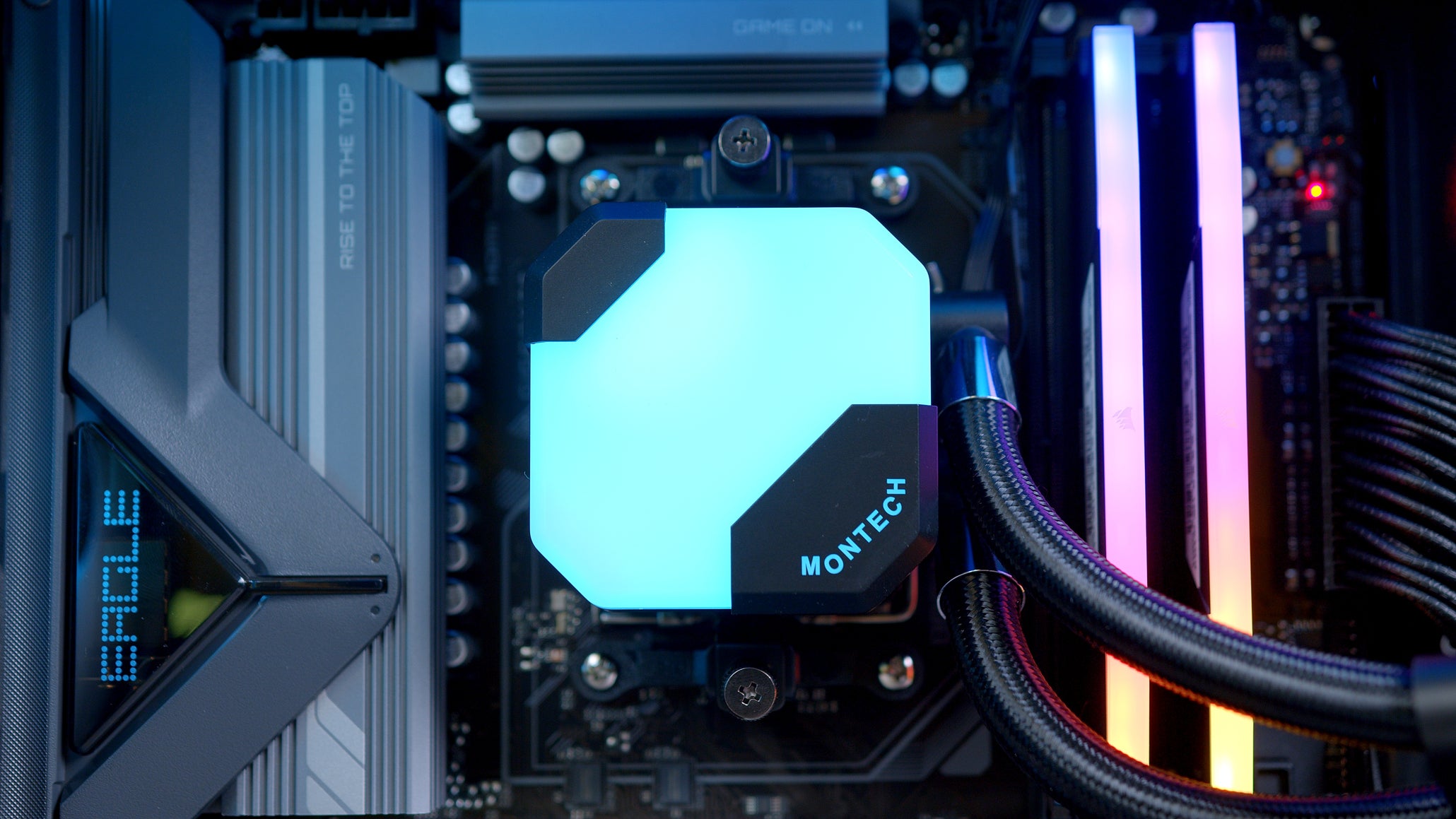 GeekaPC 'Flow' (RX 9060 XT 16GB / RX 9070 / RTX 5070)