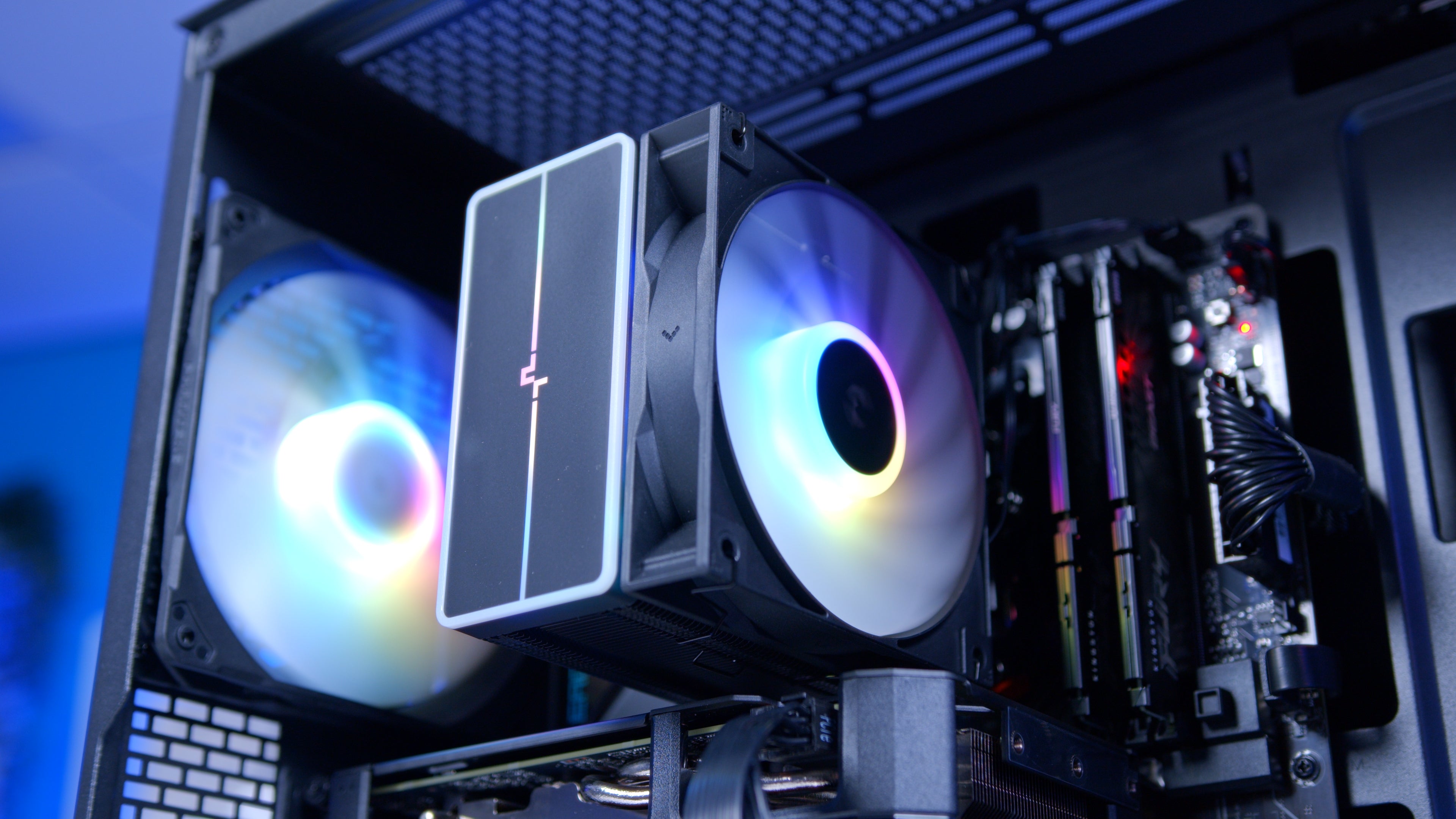 GeekaPC 'Arc' (Arc B580 / RTX 5060 / RX 9060 XT 16GB)