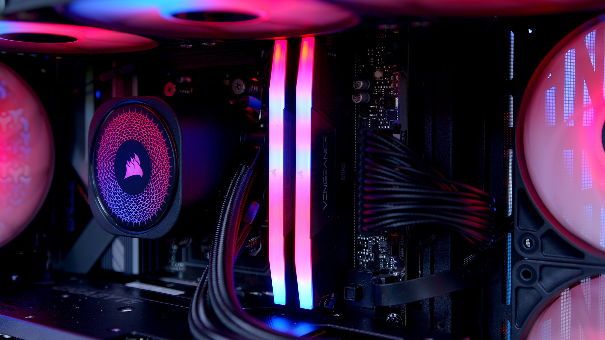 GeekaPC 'Nebula' Gaming PC