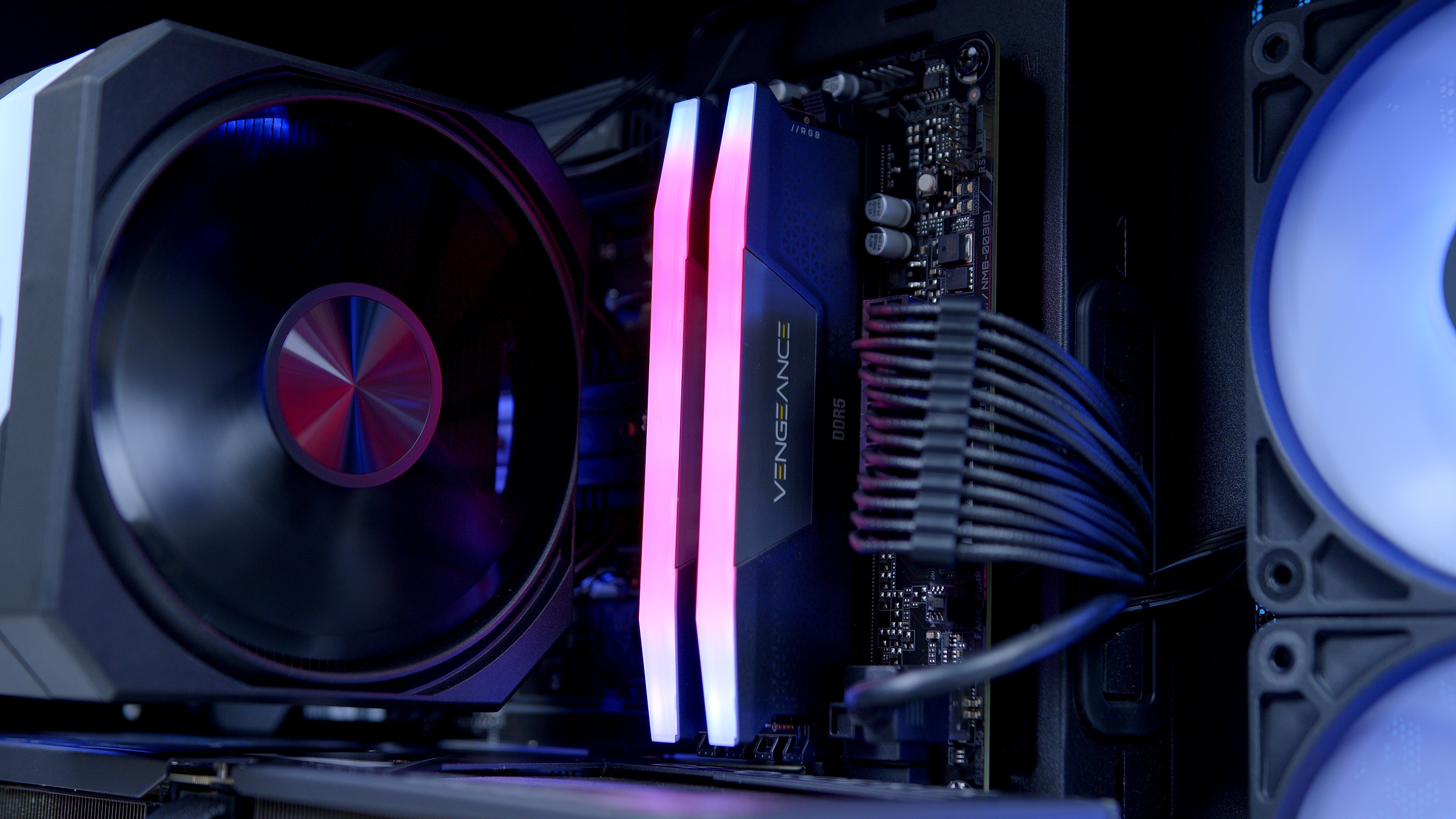 GeekaPC 'Twilight' Gaming PC