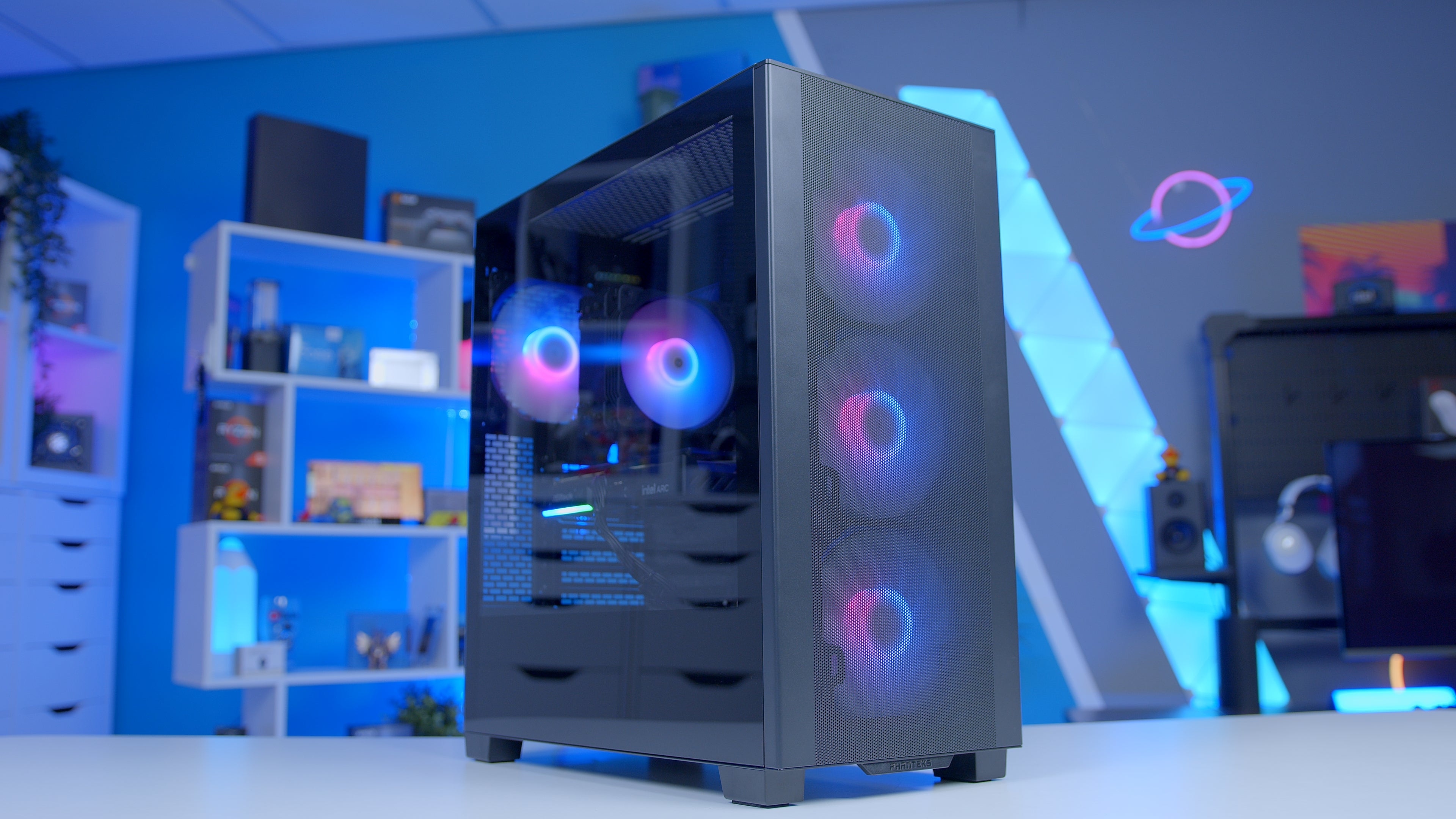 GeekaPC 'Arc' (Arc B580 / RTX 5060 / RX 9060 XT 16GB)