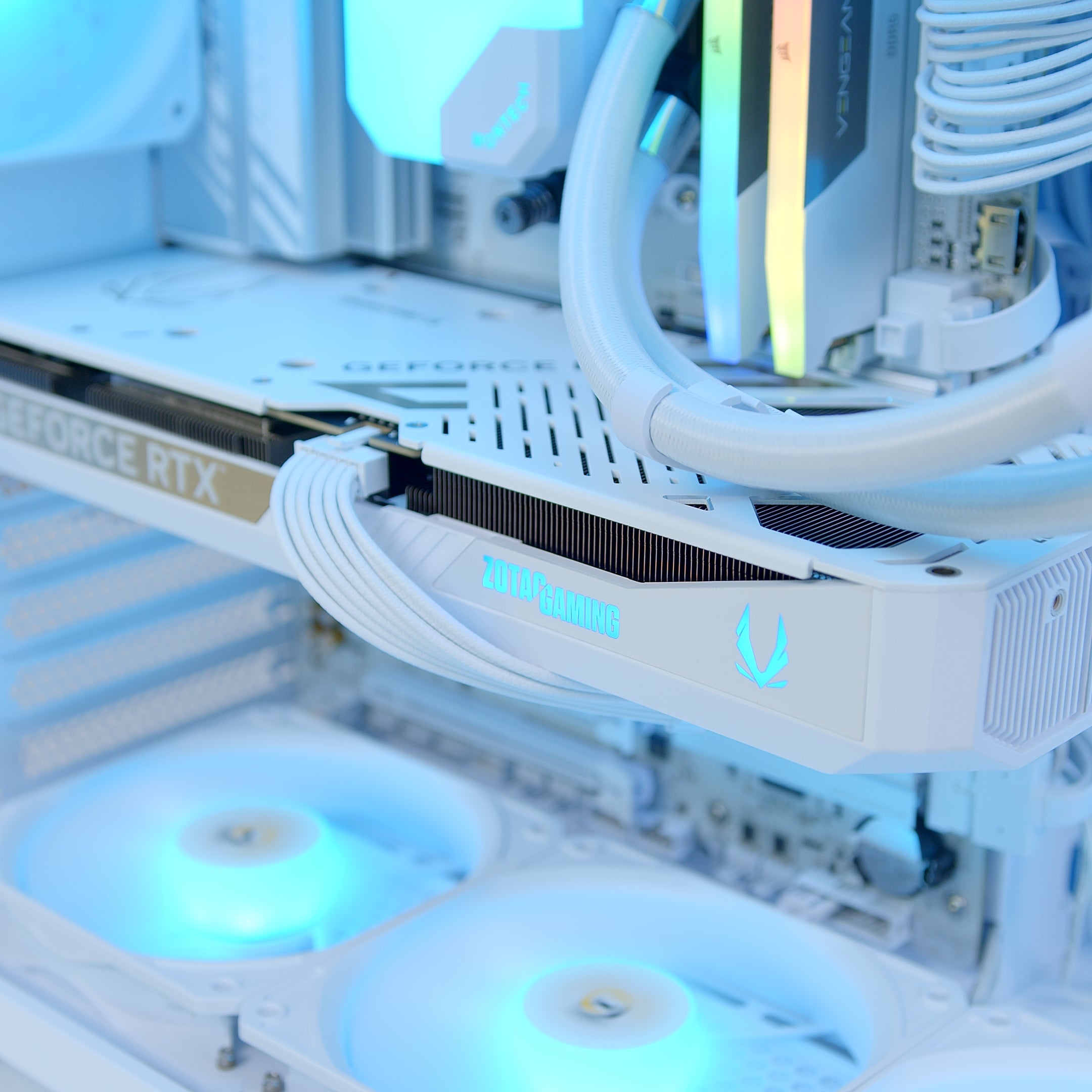 GeekaPC 'Constellation' (RTX 5070 / RTX 5070 Ti / RX 9070)