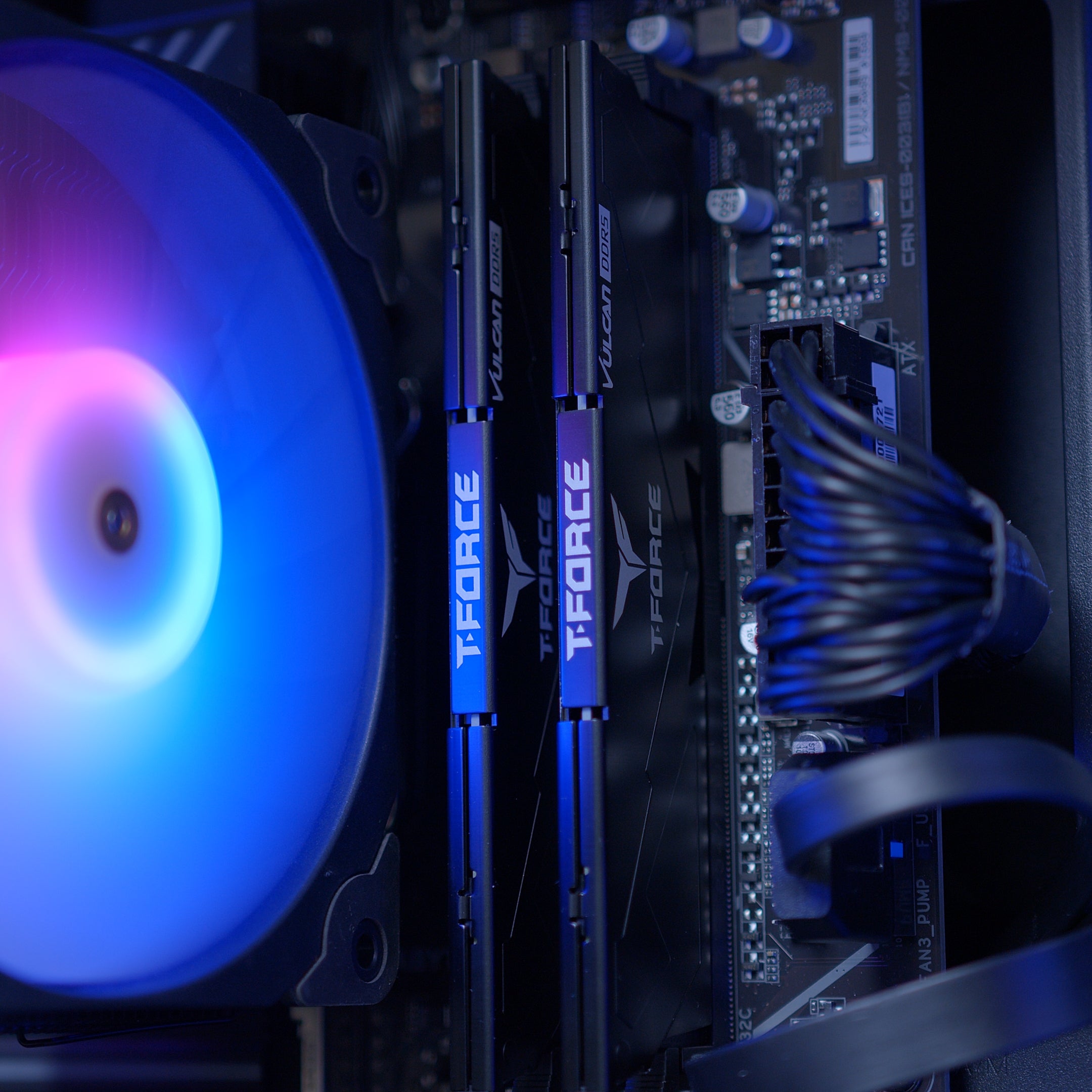 GeekaPC 'Arc' (Arc B580 / RTX 5060 / RX 9060 XT 16GB)