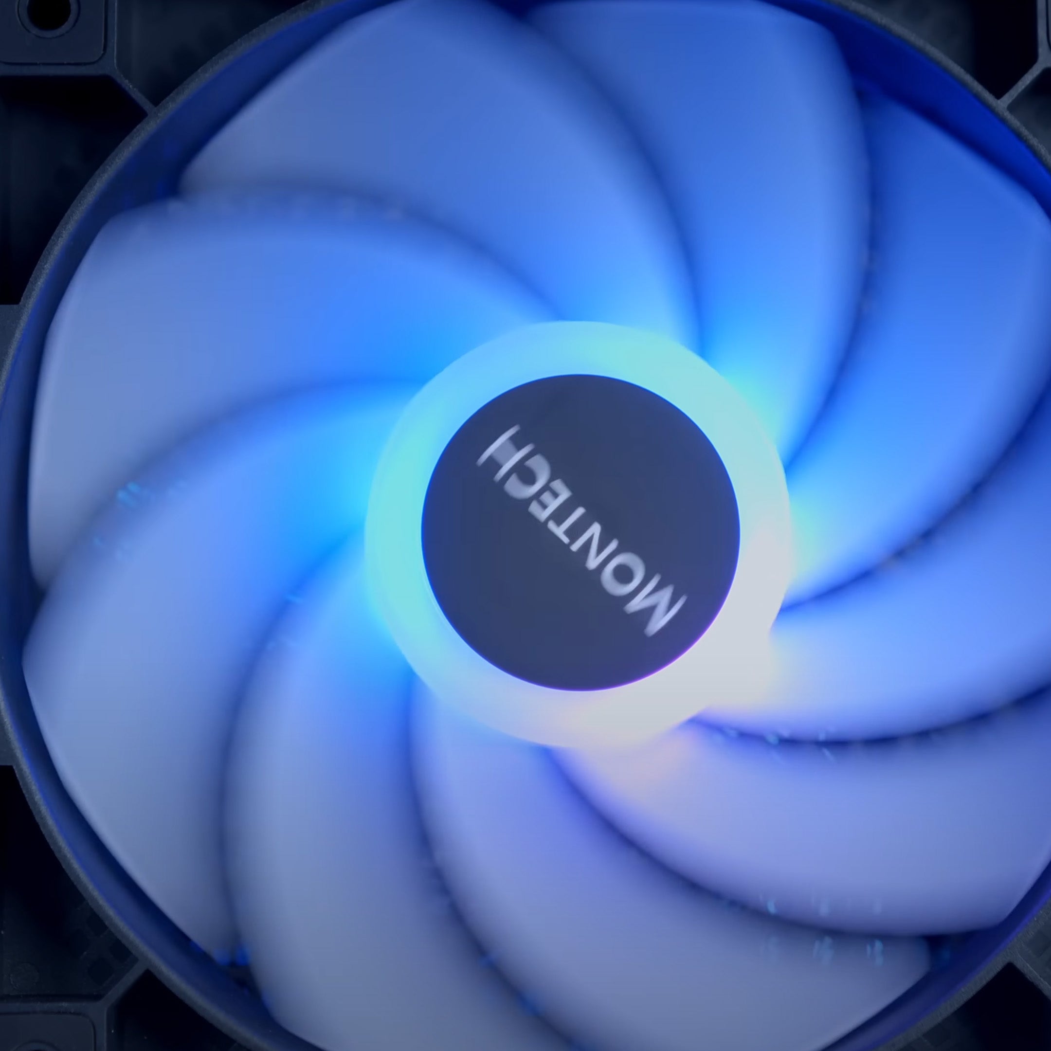 GeekaPC 'Halo' (RX 9070 / RTX 5070)