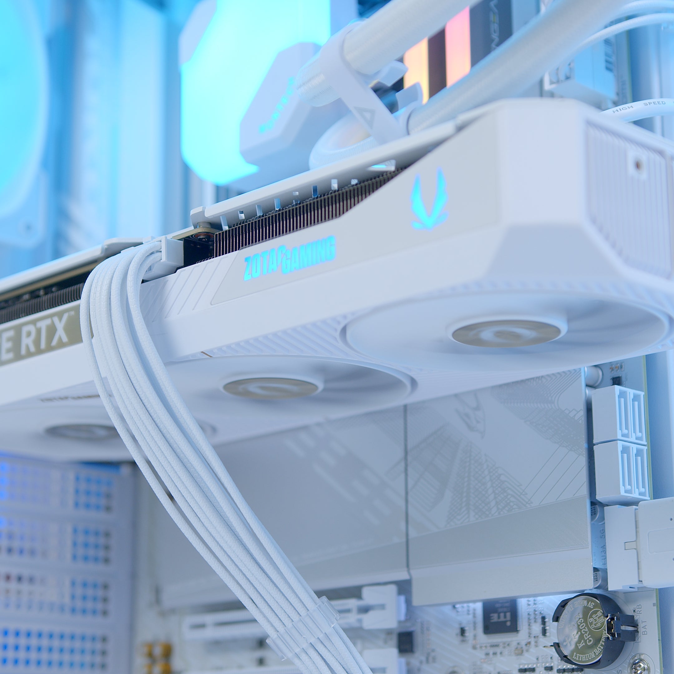 GeekaPC 'Frost' (RX 9070 / RTX 5070)