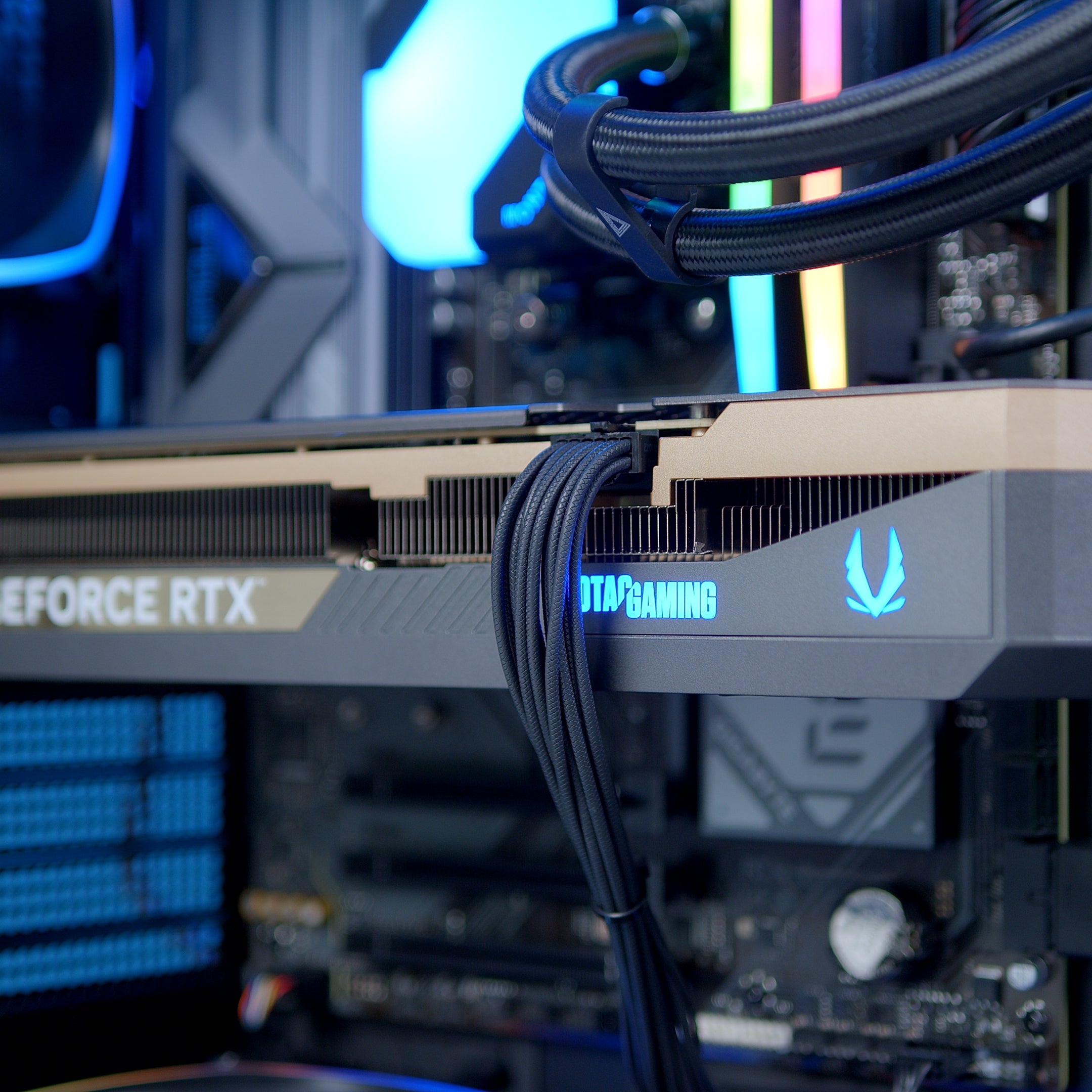 GeekaPC 'Pro' (RX 9070 XT / RTX 5070 Ti / RTX 5080)