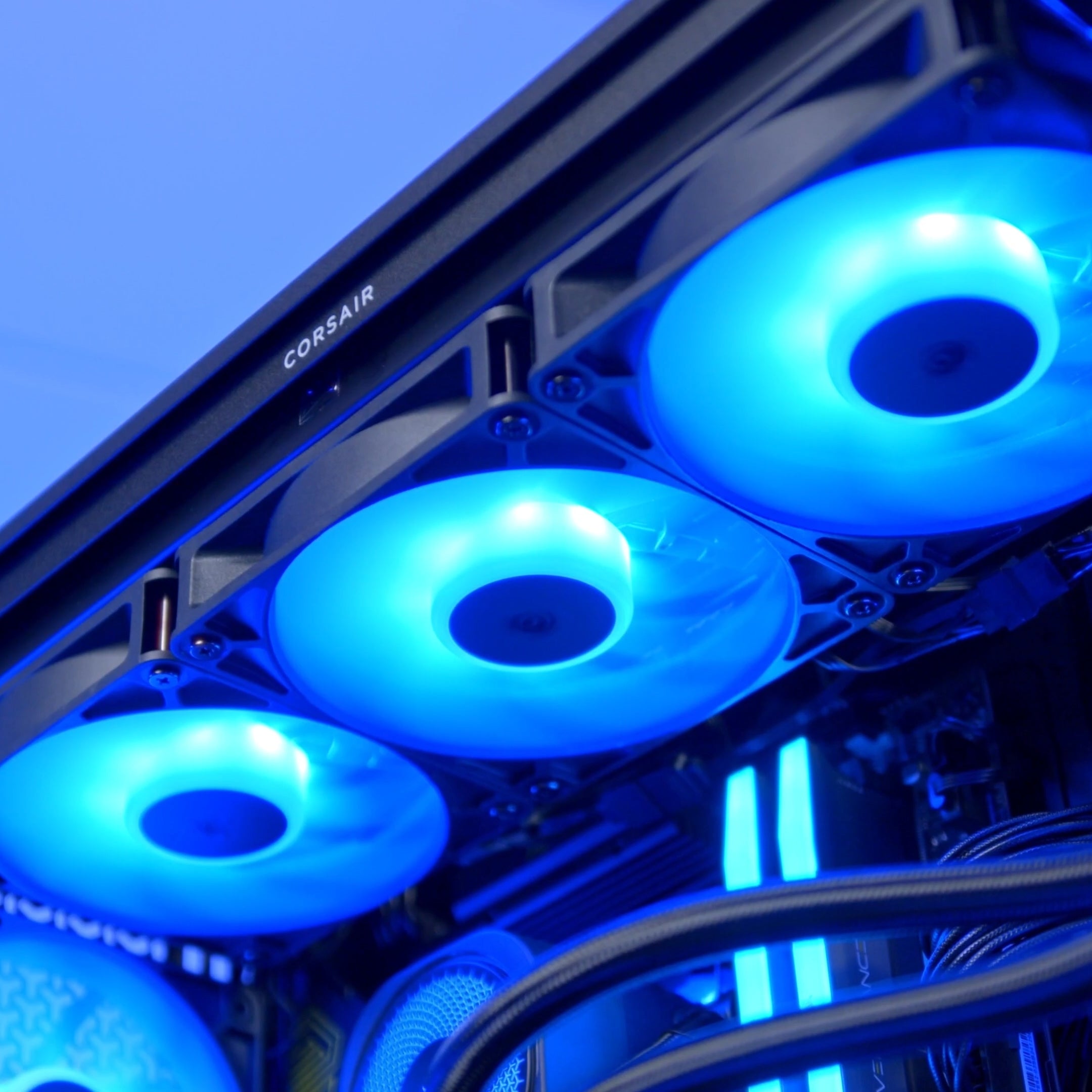 GeekaPC 'Frame' (RTX 5070 Ti / RTX 5080 / RX 9070 XT)