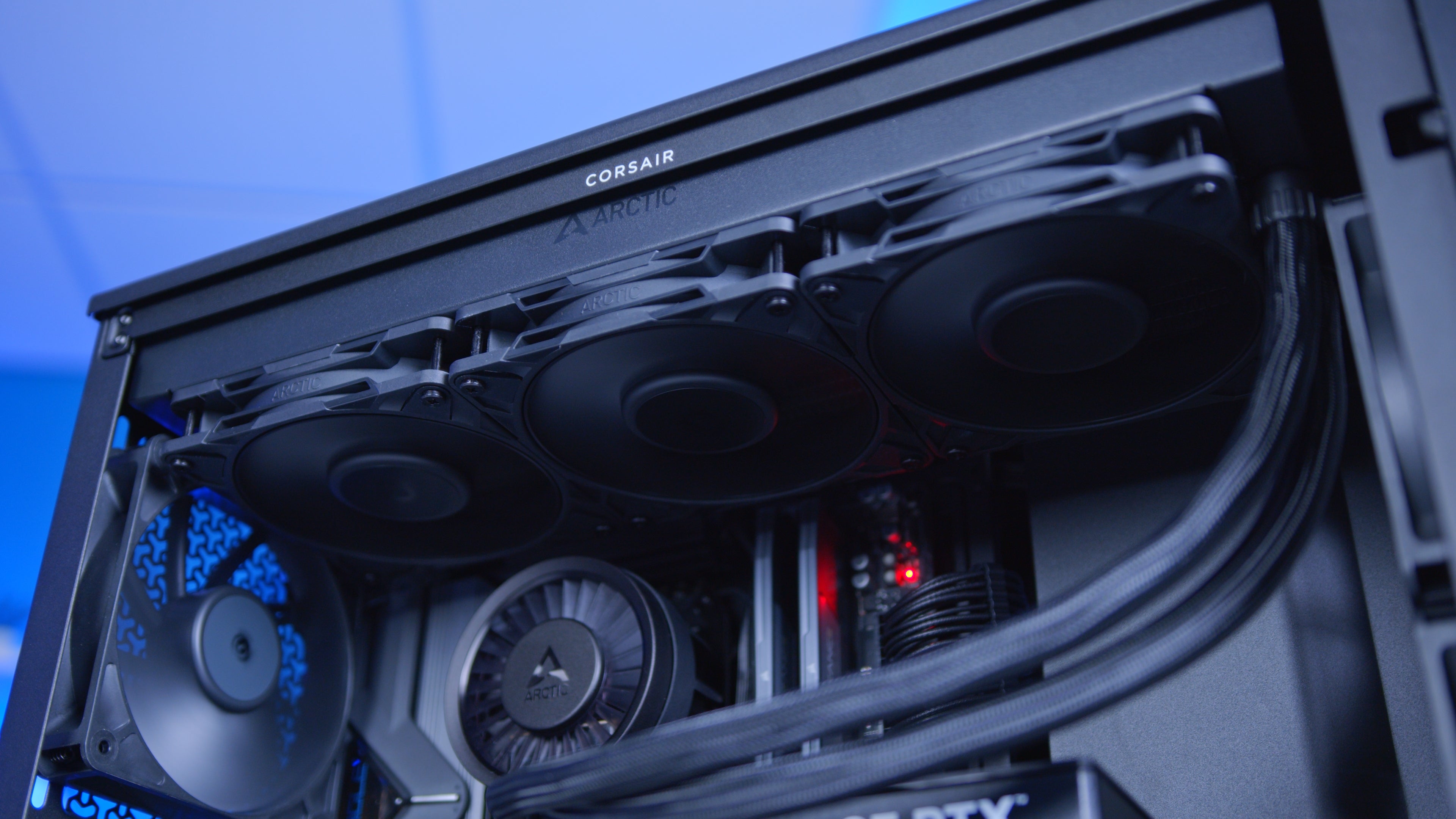 GeekaPC 'Pro' Video Editing PC (NVIDIA RTX 5070Ti)