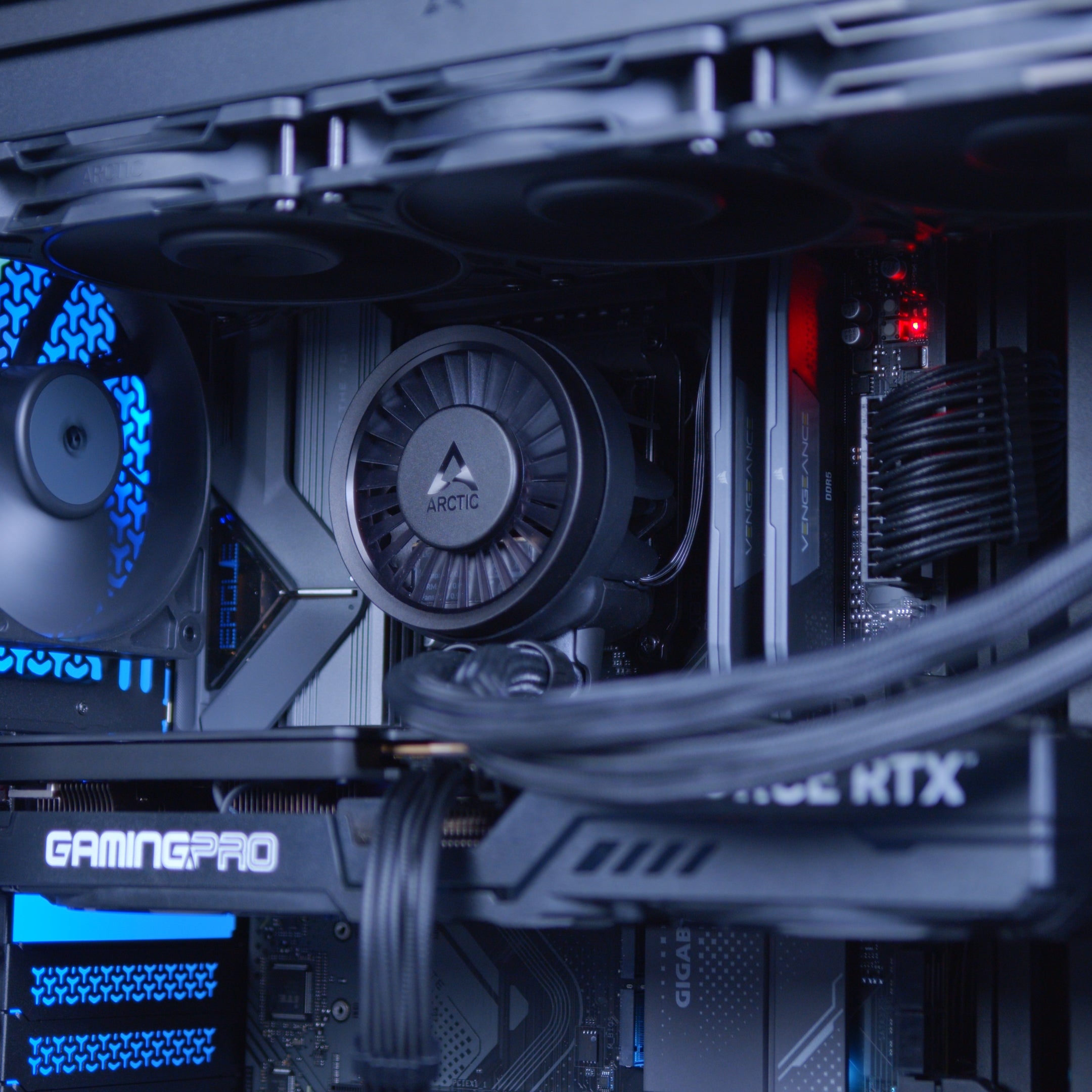 GeekaPC 'Pro' Video Editing PC (NVIDIA RTX 5070Ti)