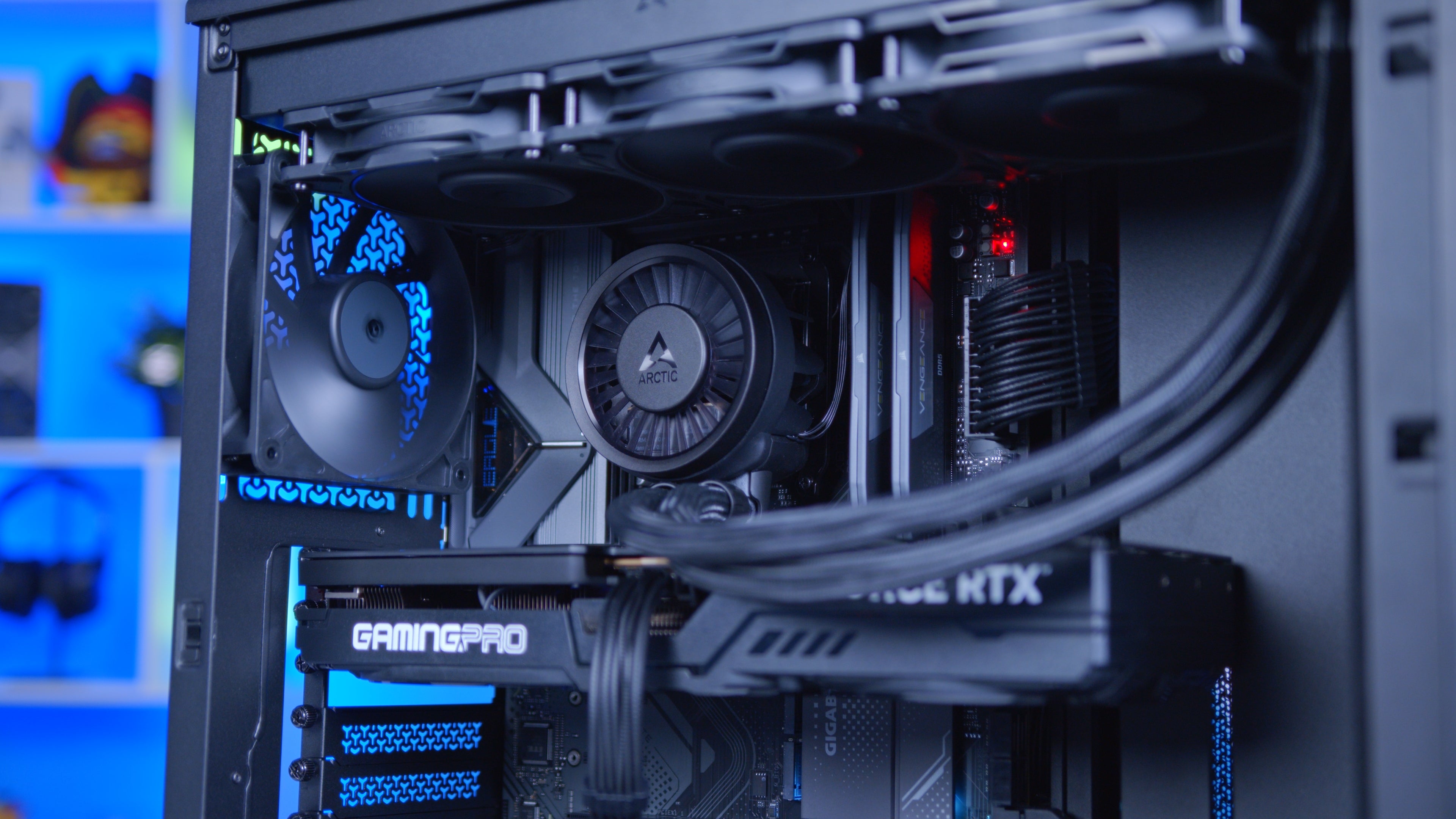 GeekaPC 'Pro' Video Editing PC (NVIDIA RTX 5070Ti)