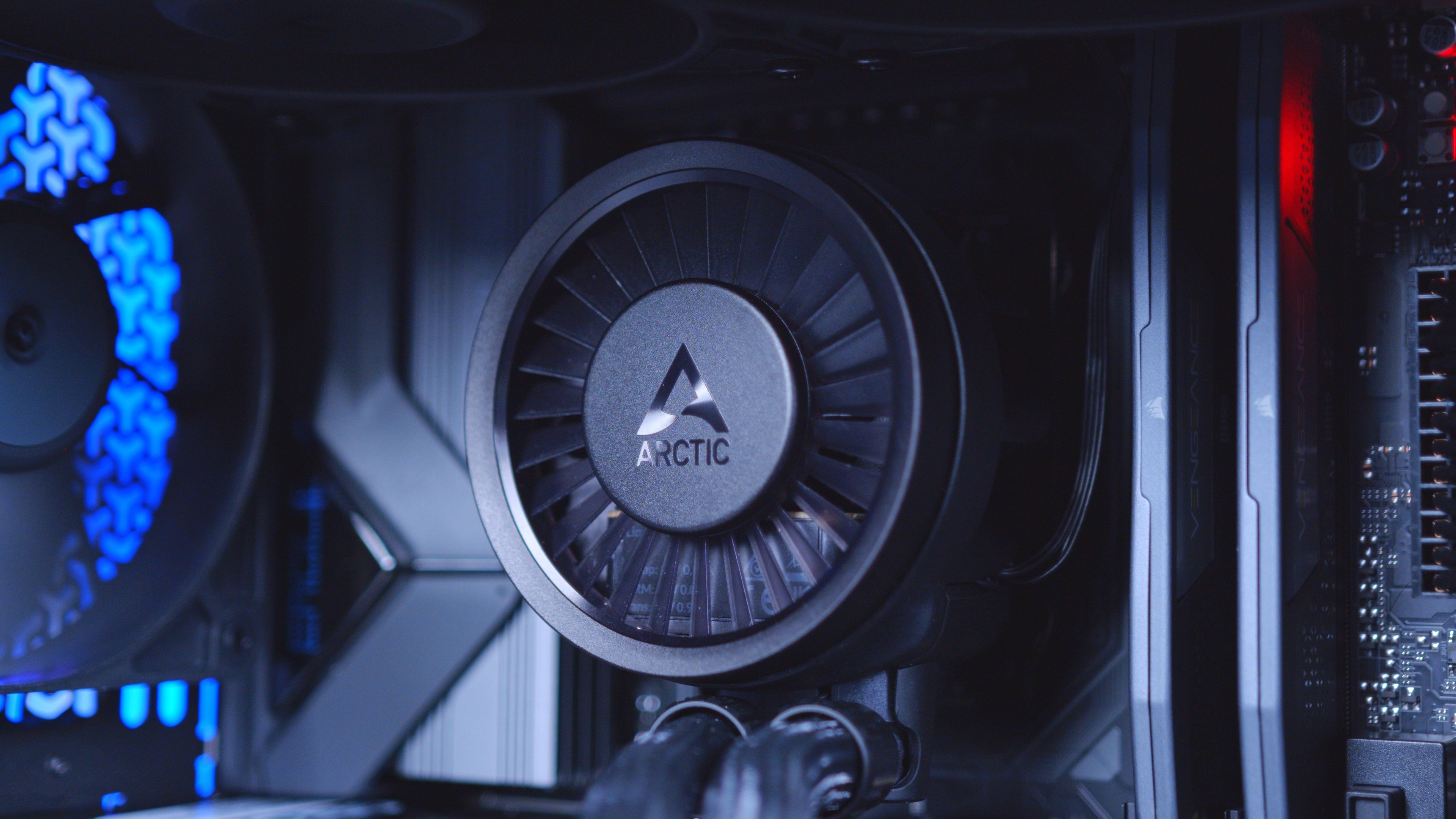 GeekaPC 'Pro' Video Editing PC (NVIDIA RTX 5070Ti)