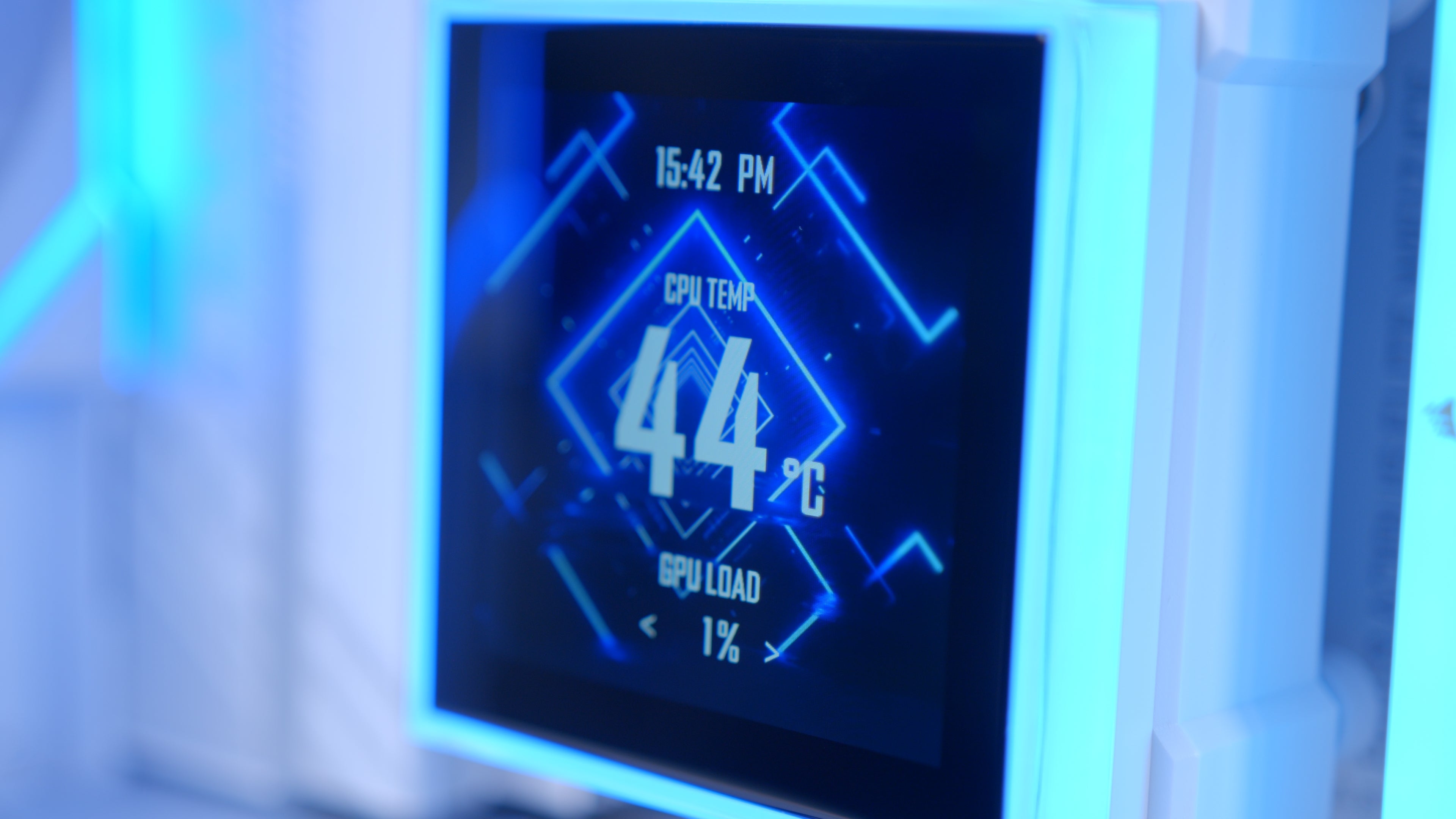 GeekaPC 'Icefall' (RX 9070 XT / RTX 5080 / RTX 5090)