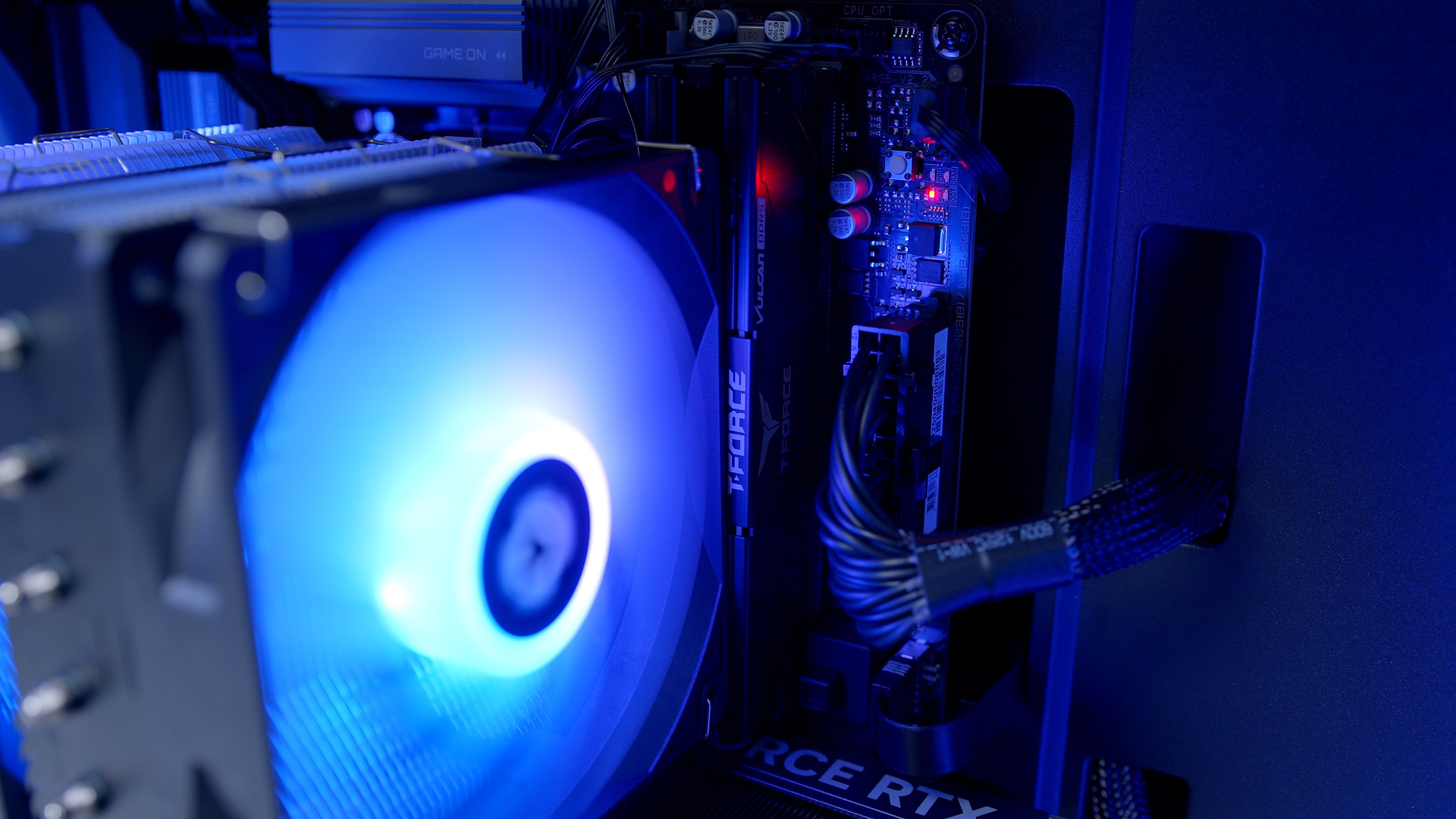 GeekaPC 'Assassin' (RTX 5070 / RX 9070)