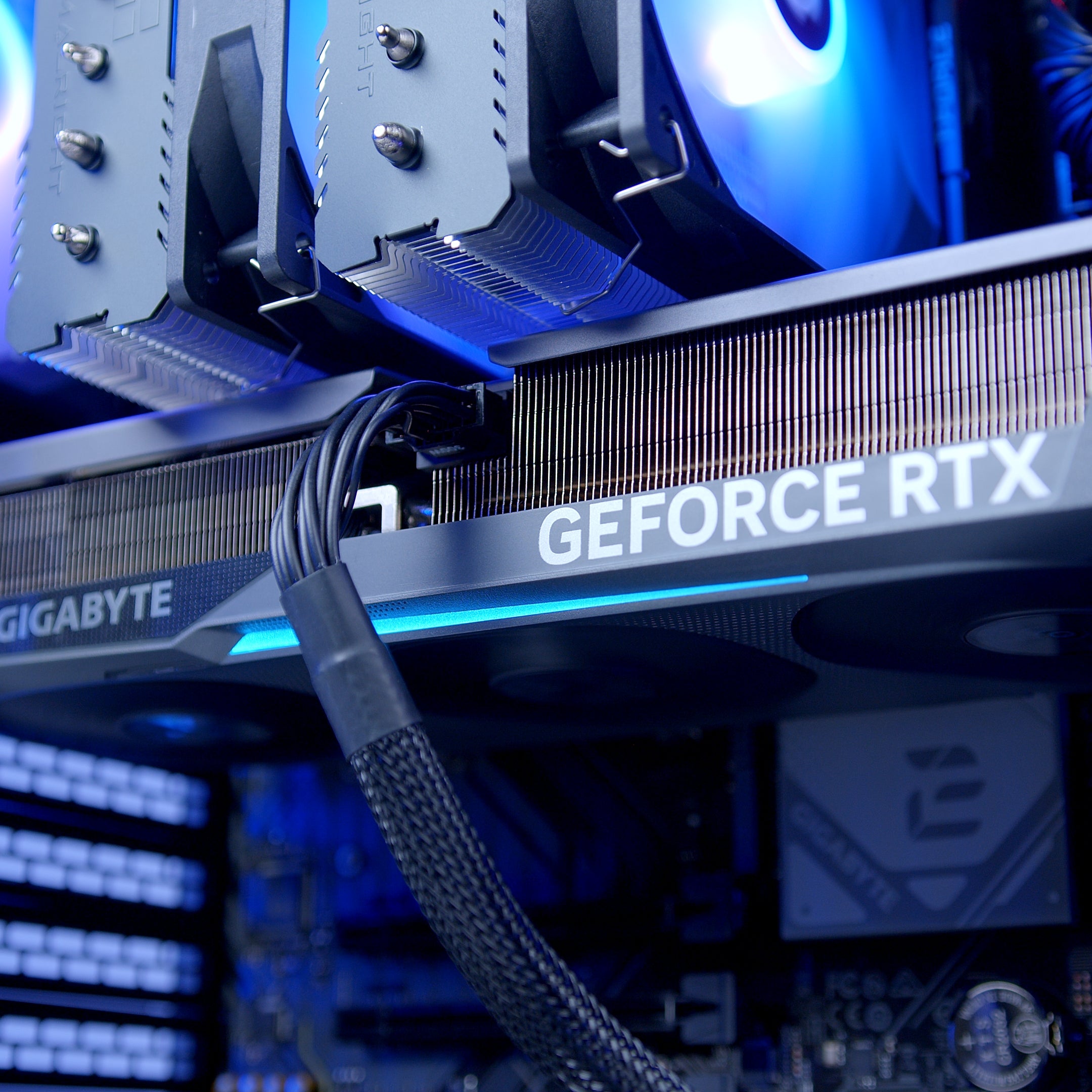 GeekaPC 'Assassin' (RTX 5070 / RX 9070)