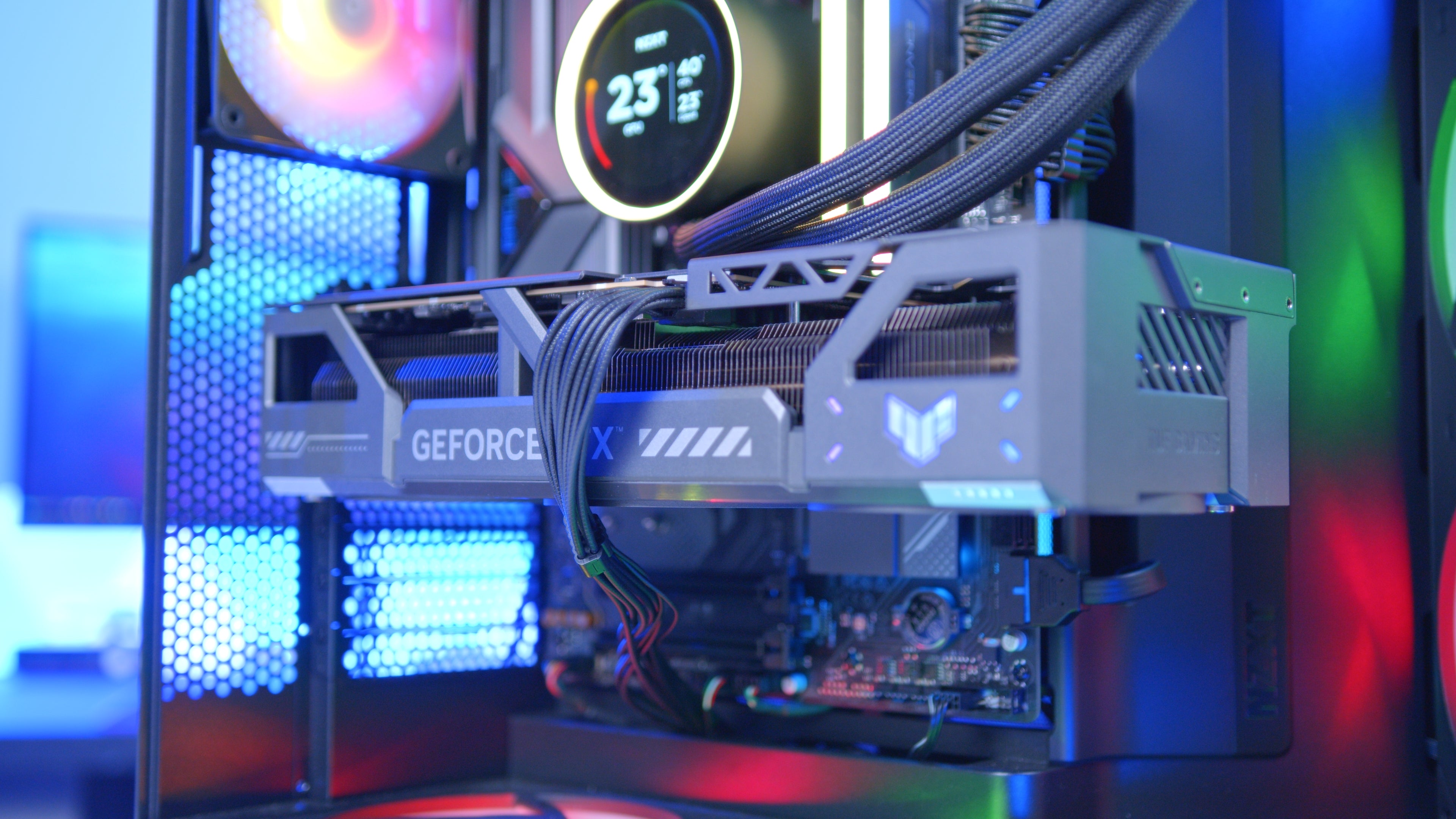 GeekaPC 'Dreadnought' (RTX 5080 / RX 9070 XT)