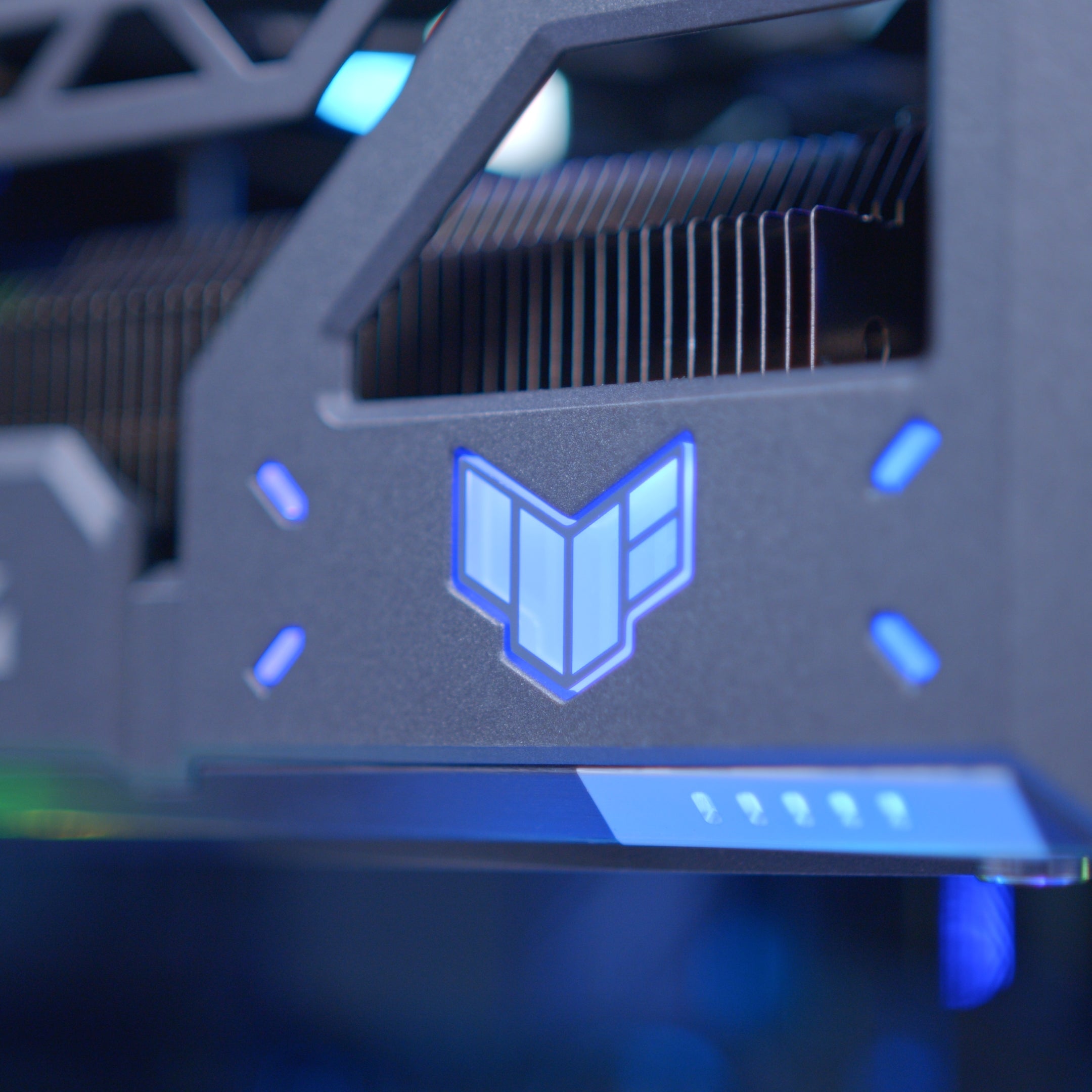 GeekaPC 'Dreadnought' (RTX 5080 / RX 9070 XT)