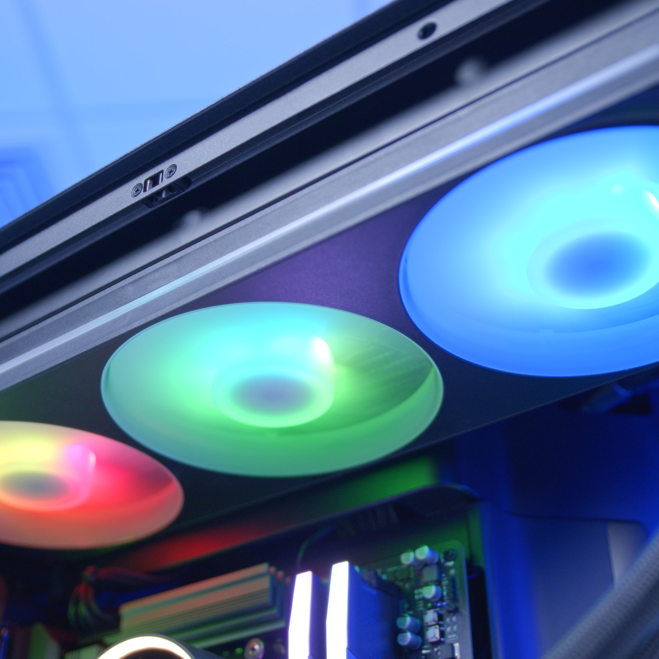 GeekaPC 'Dreadnought' (RTX 5080 / RX 9070 XT)