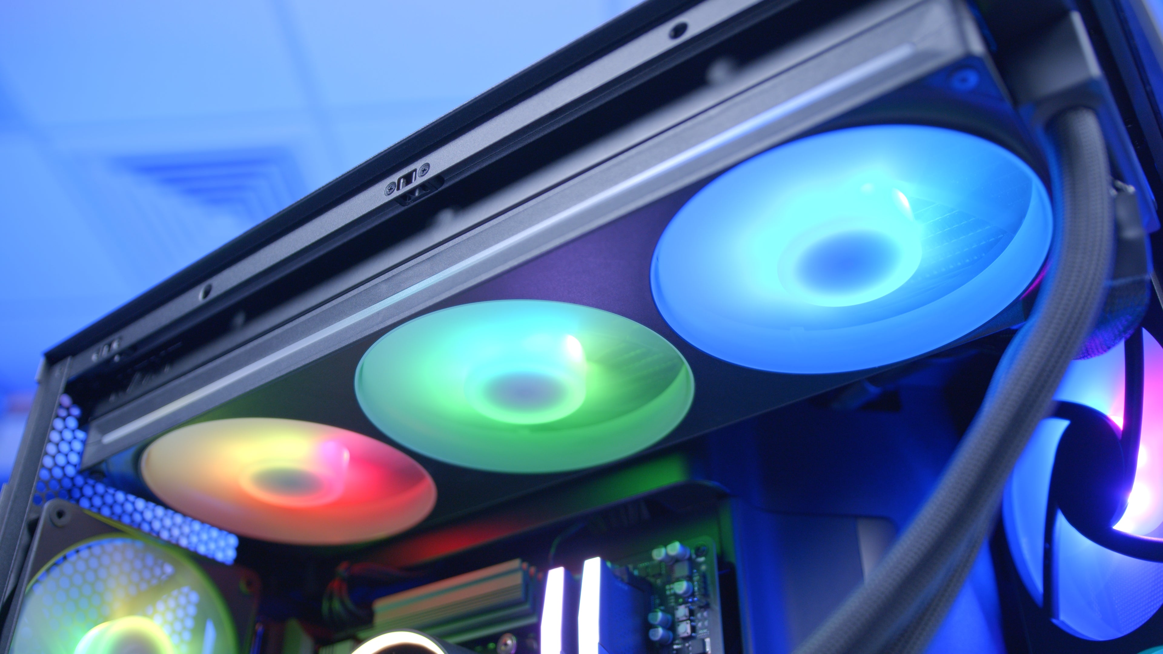 GeekaPC 'Dreadnought' (RTX 5080 / RX 9070 XT)