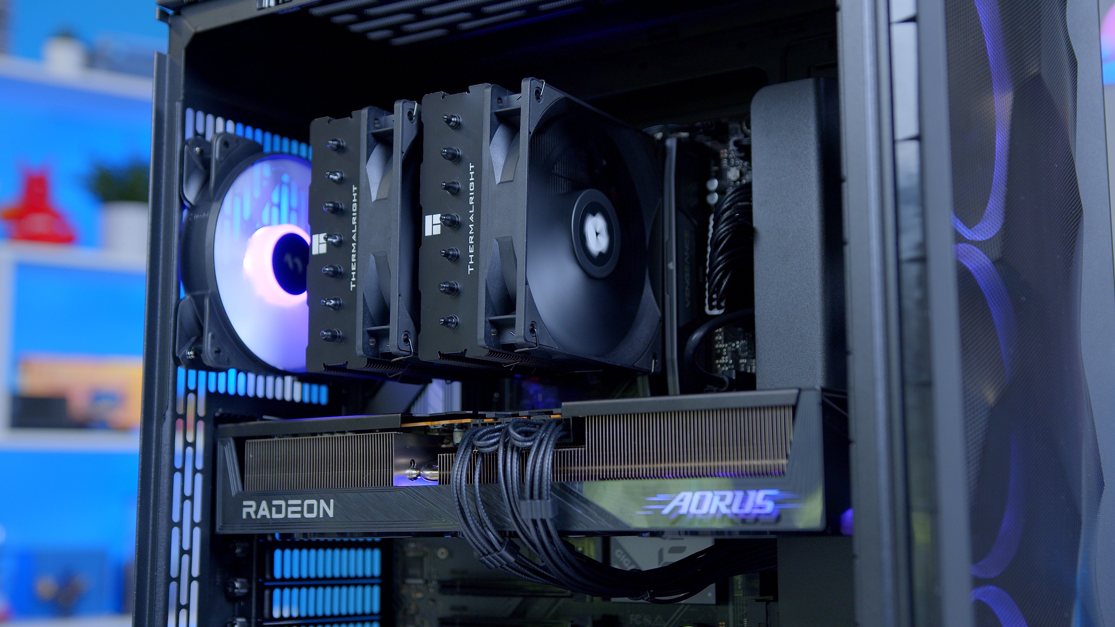 GeekaPC 'Ambience' (RX 9070 XT / RTX 5070 Ti)