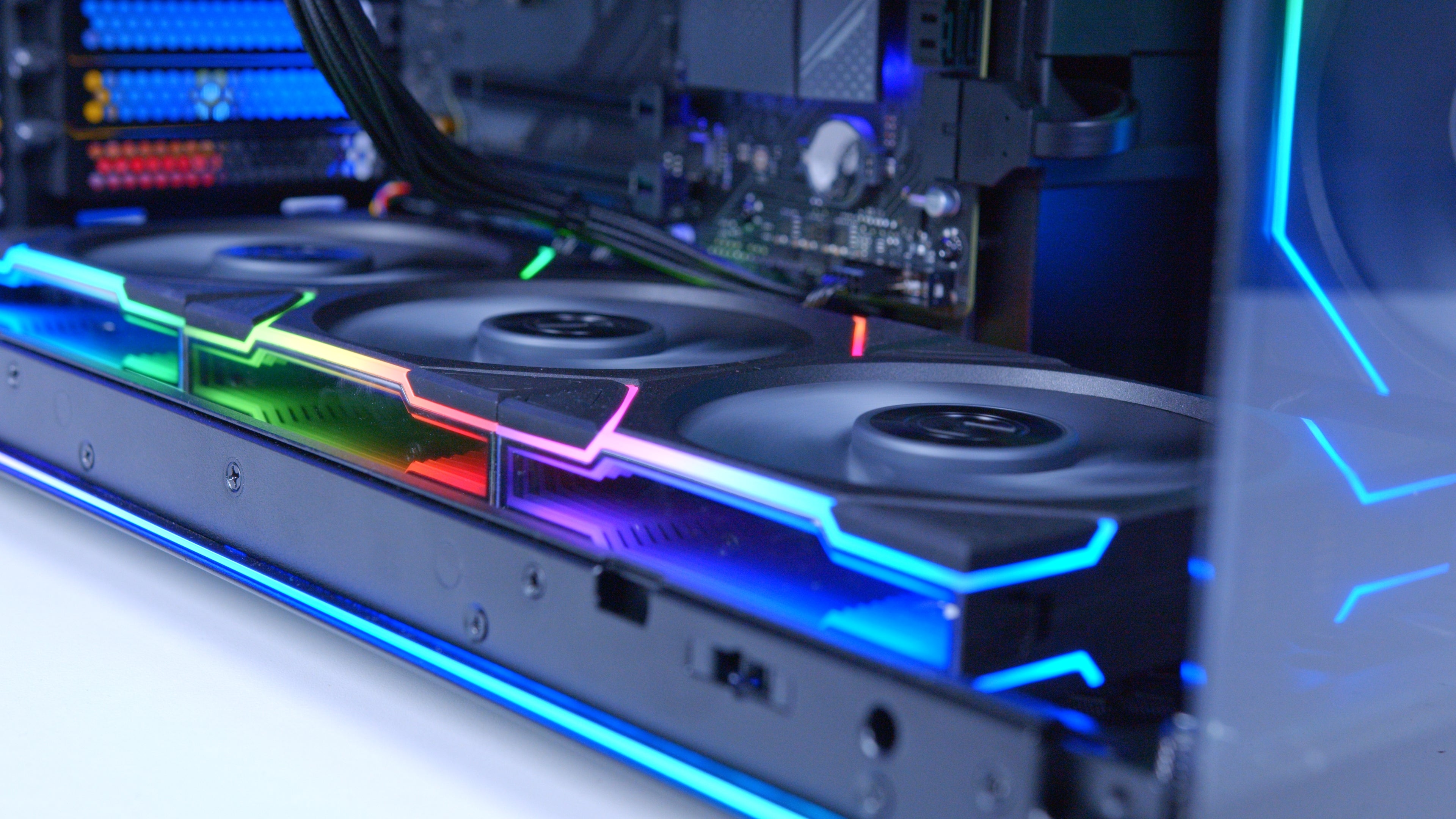 GeekaPC 'Obsidian' (RX 9070 XT / RTX 5080 / RTX 5090)