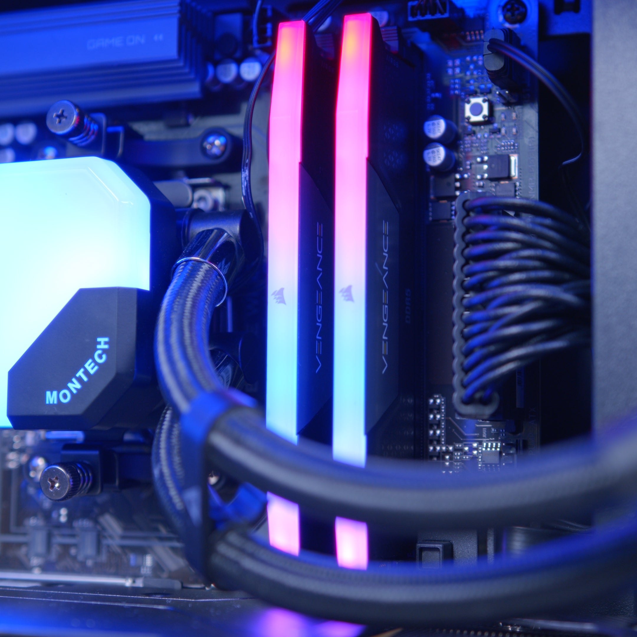 GeekaPC 'Expert' (RX 9070 / RTX 5070)