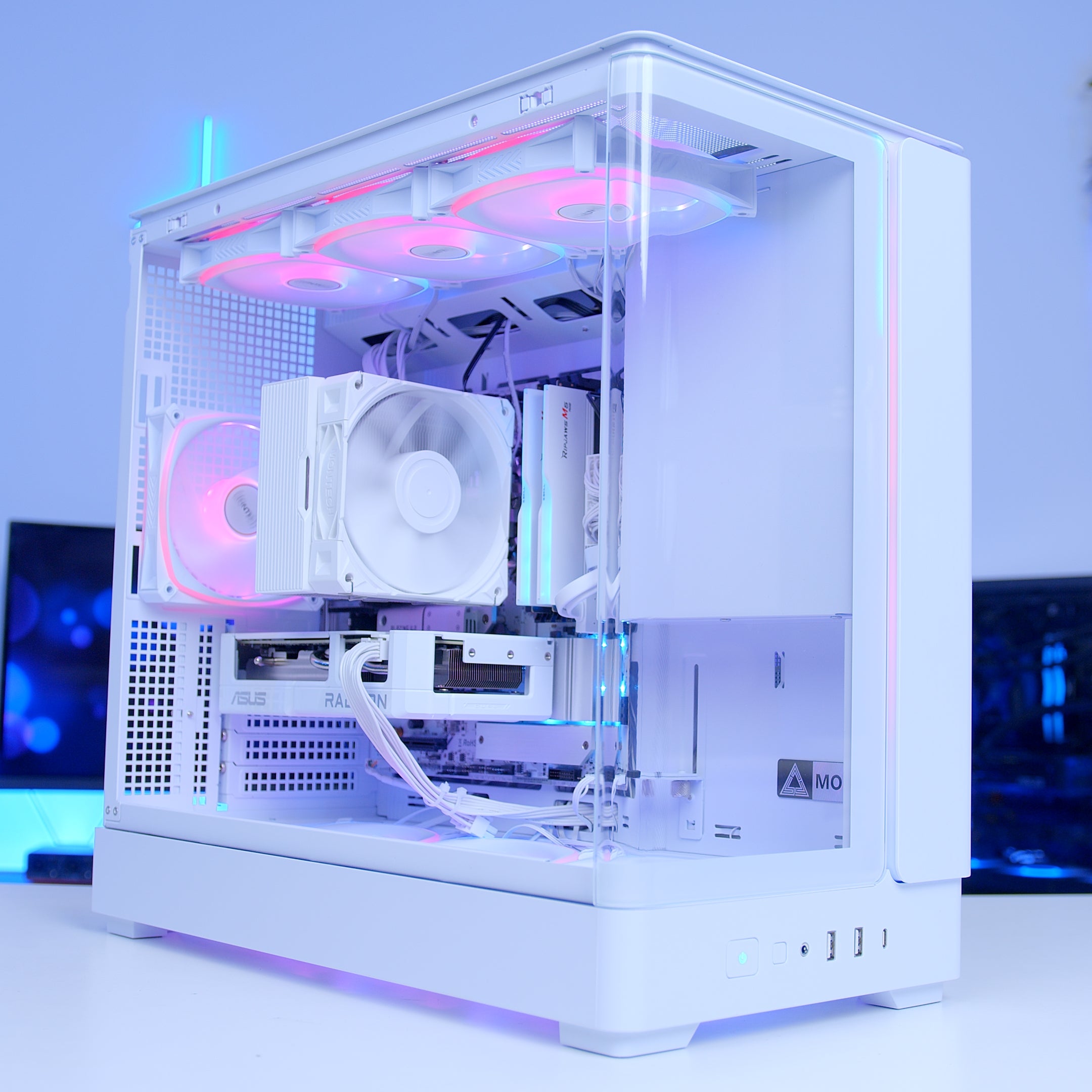 GeekaPC 'Blizzard' (RX 9060 XT / RTX 5060)