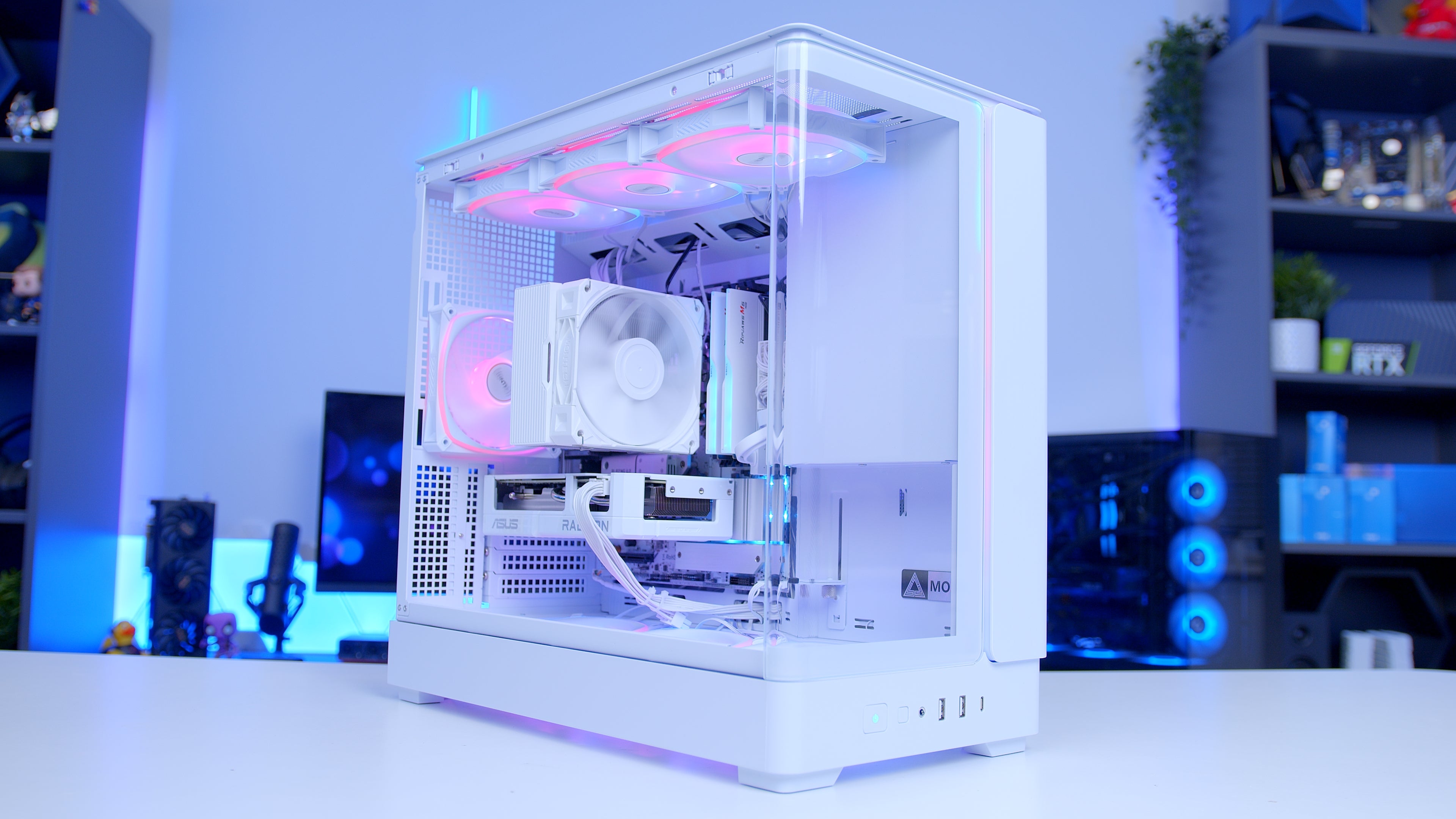 GeekaPC 'Blizzard' (RX 9060 XT / RTX 5060)