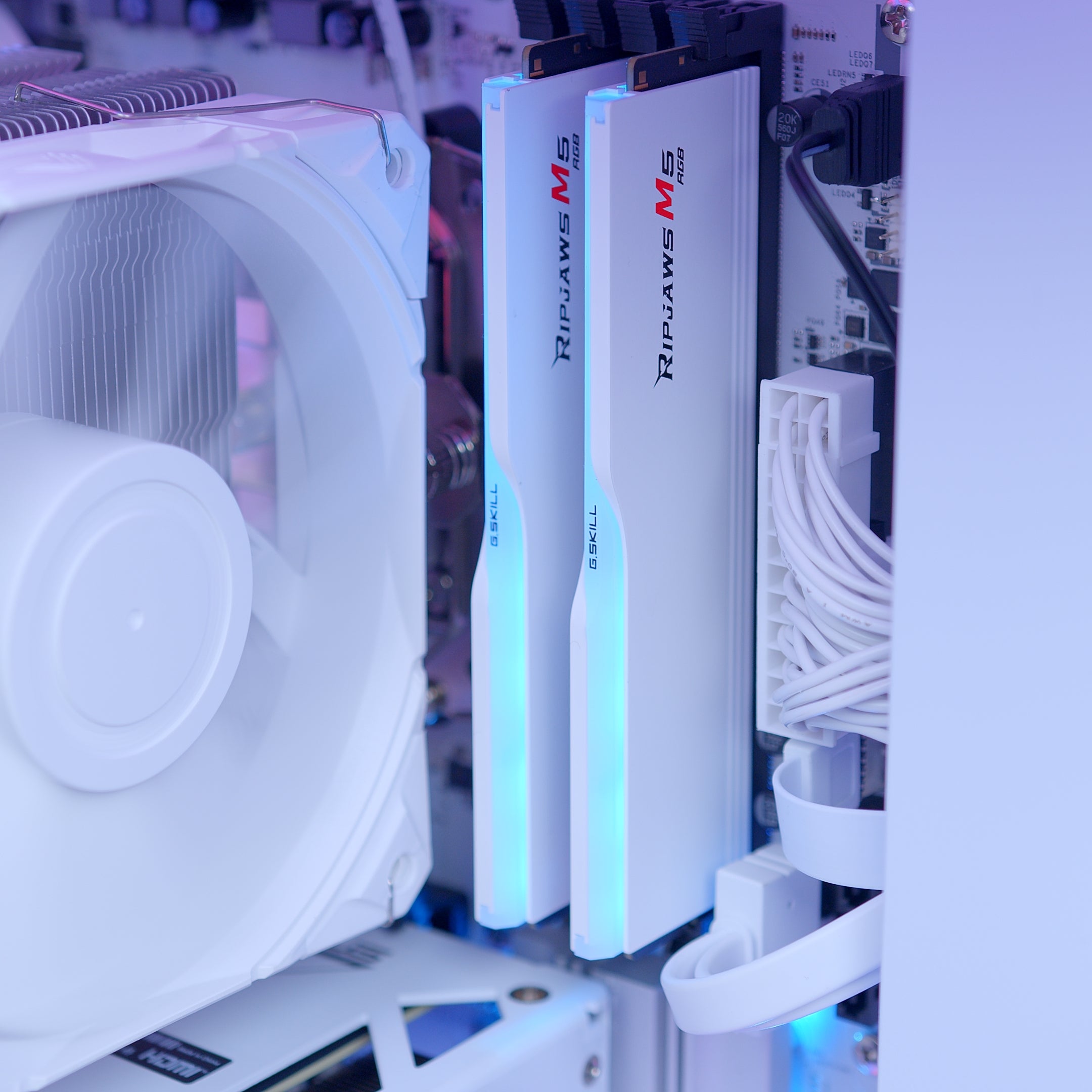 GeekaPC 'Blizzard' (RX 9060 XT / RTX 5060)