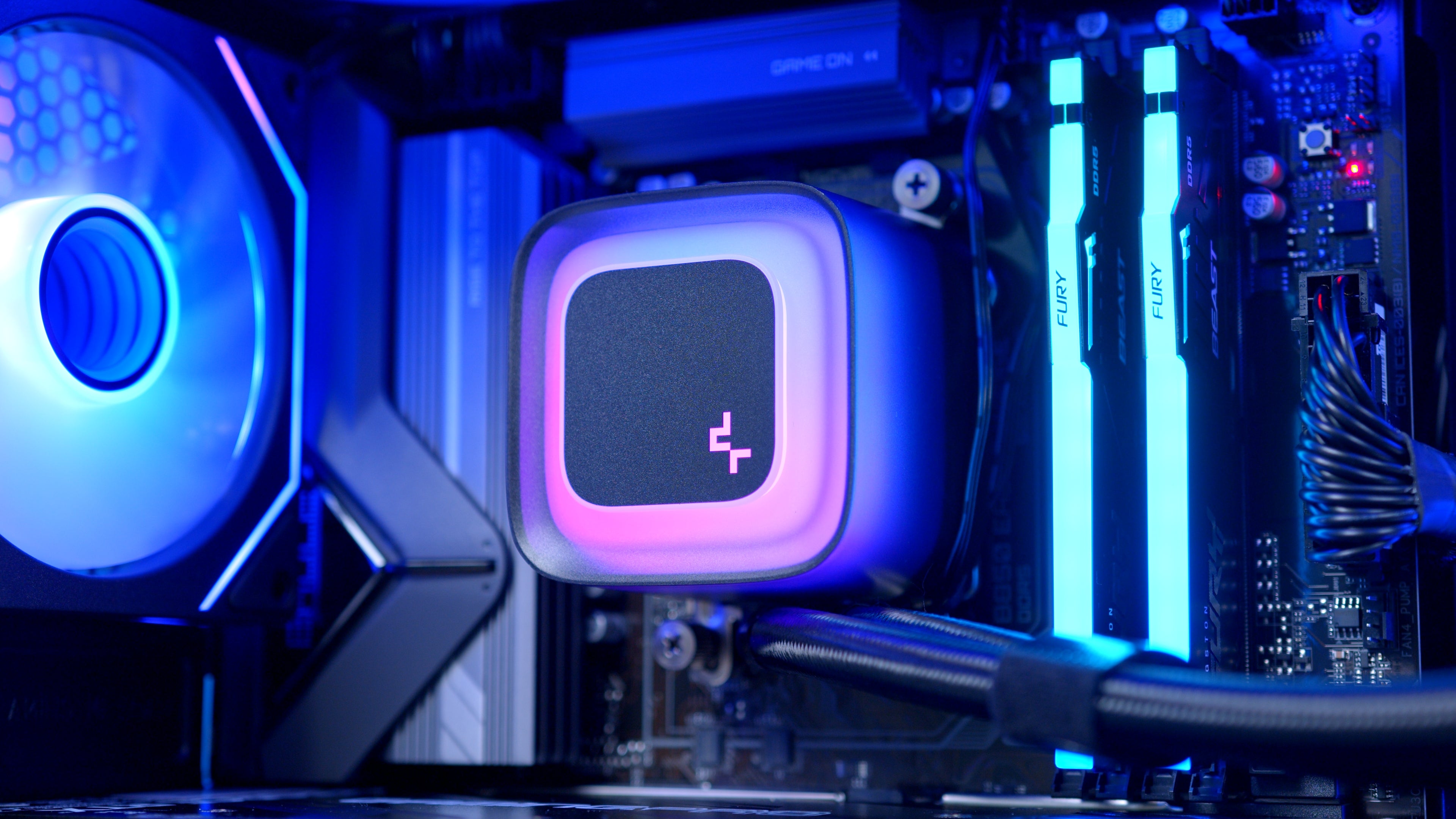 GeekaPC 'King' (RX 9070 / RTX 5070)