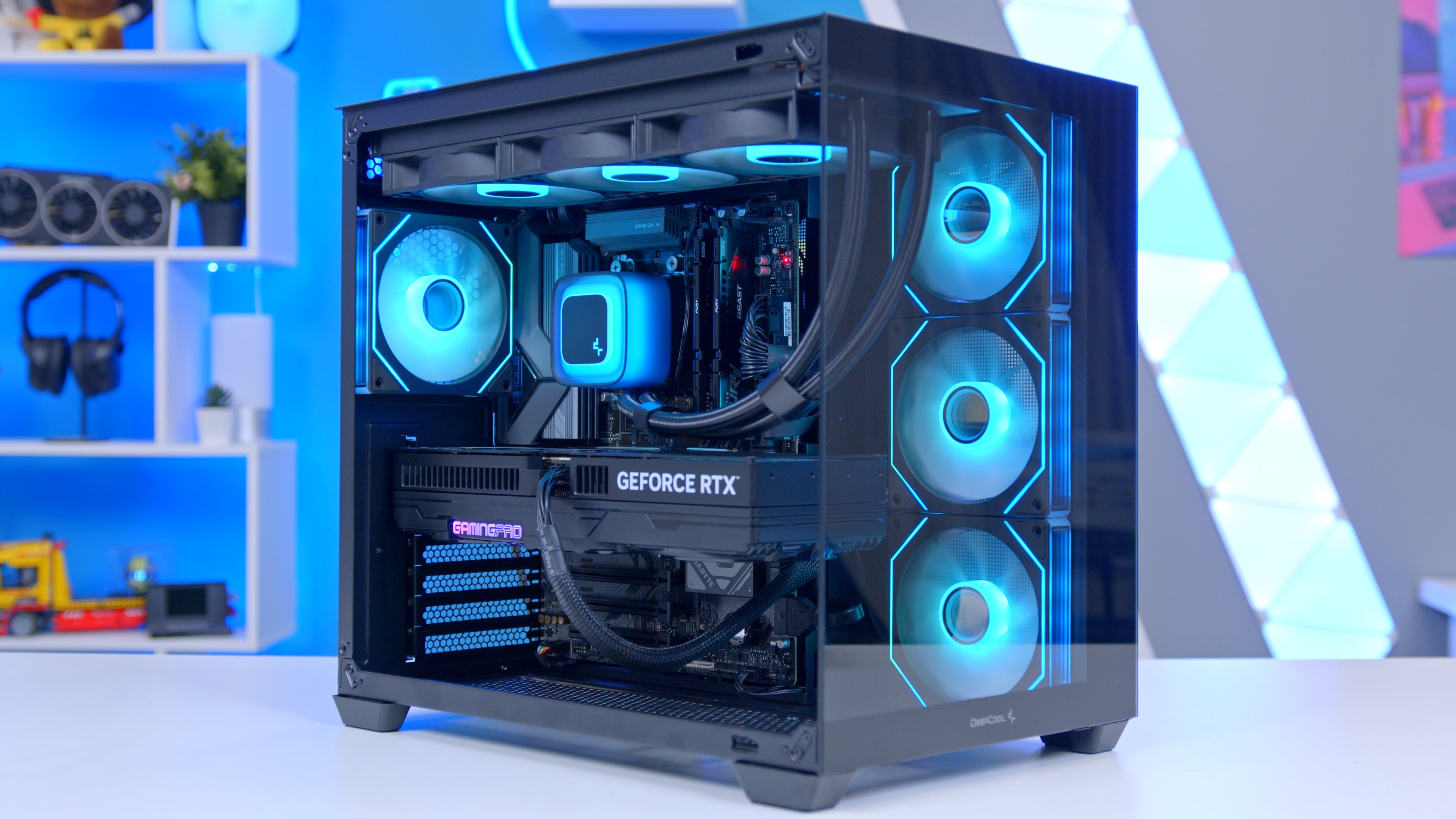 GeekaPC 'King' (RX 9070 / RTX 5070)