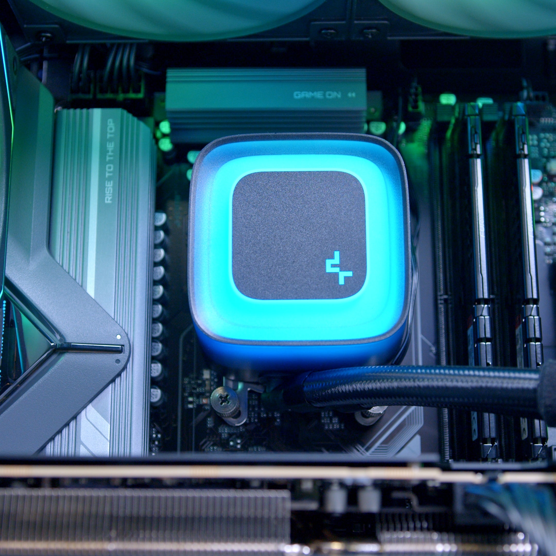 GeekaPC 'Emperor' (RX 9070 XT / RTX 5070 Ti)