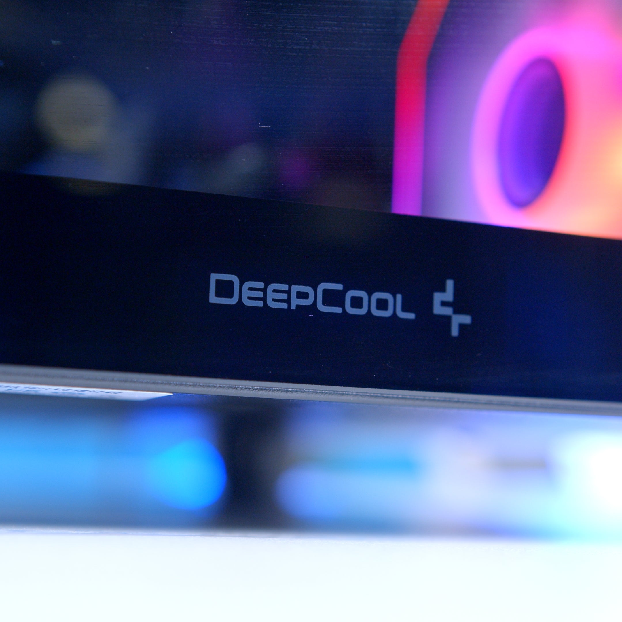 GeekaPC 'Emperor' (RX 9070 XT / RTX 5070 Ti)