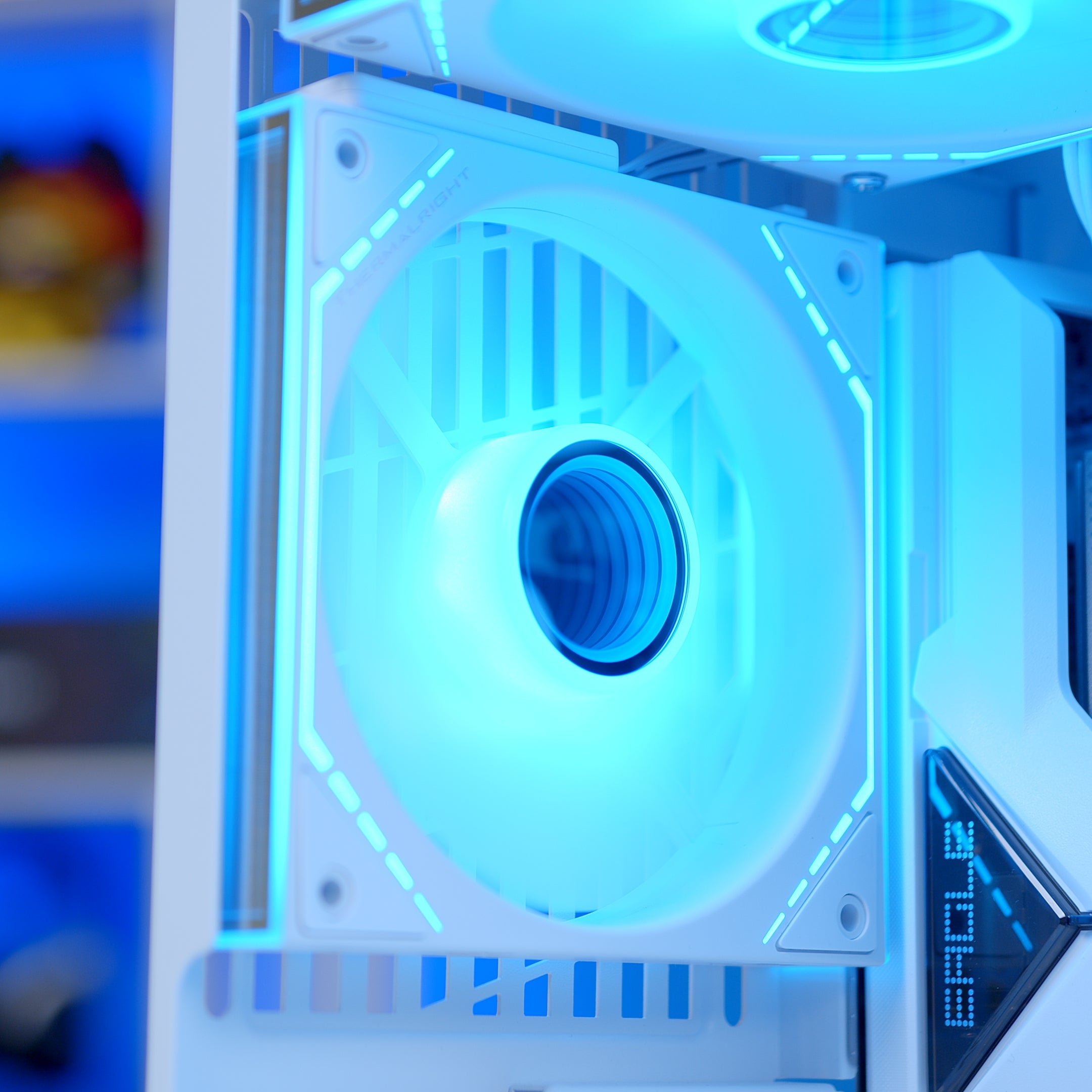 GeekaPC 'White Flux' Gaming PC