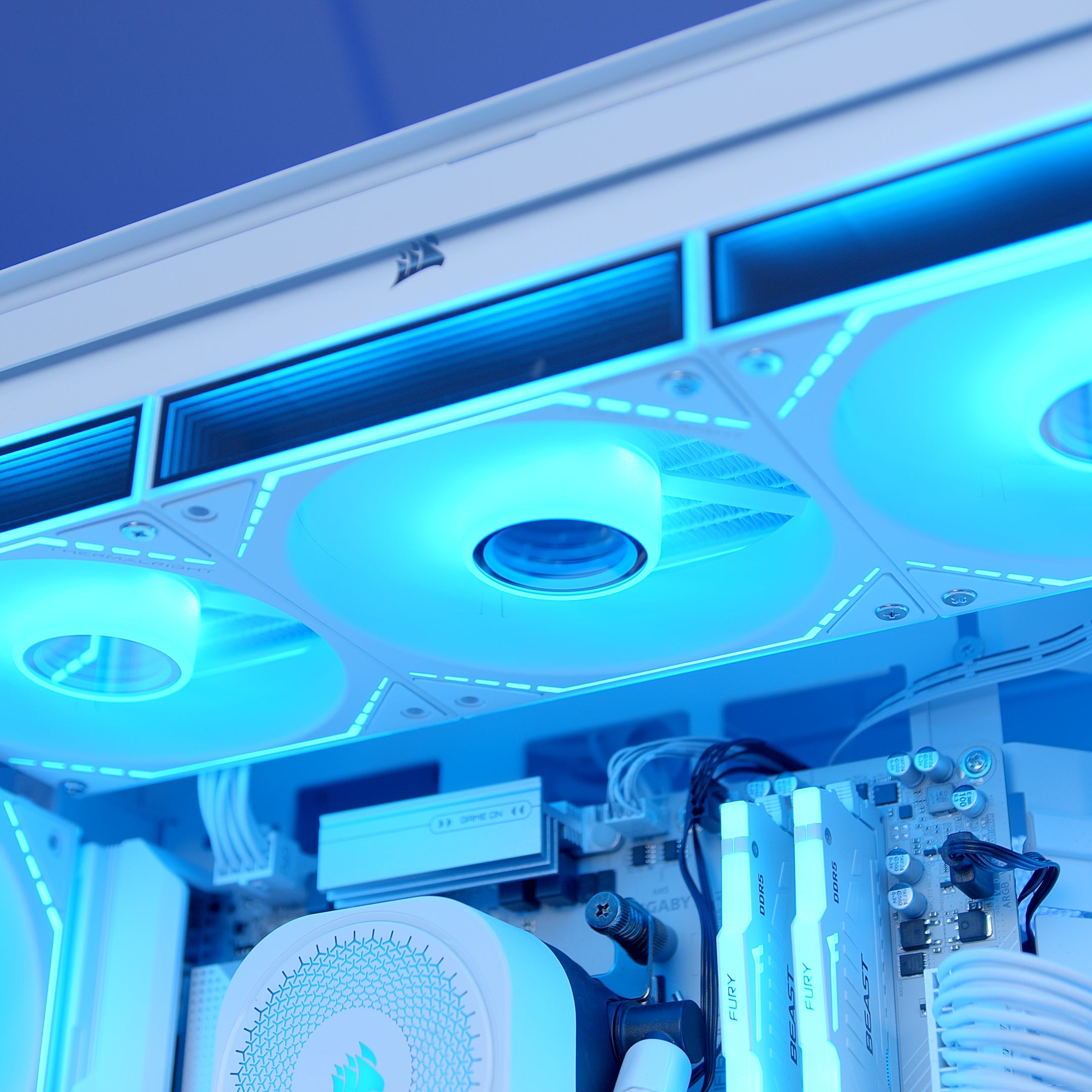 GeekaPC 'White Flux' Gaming PC