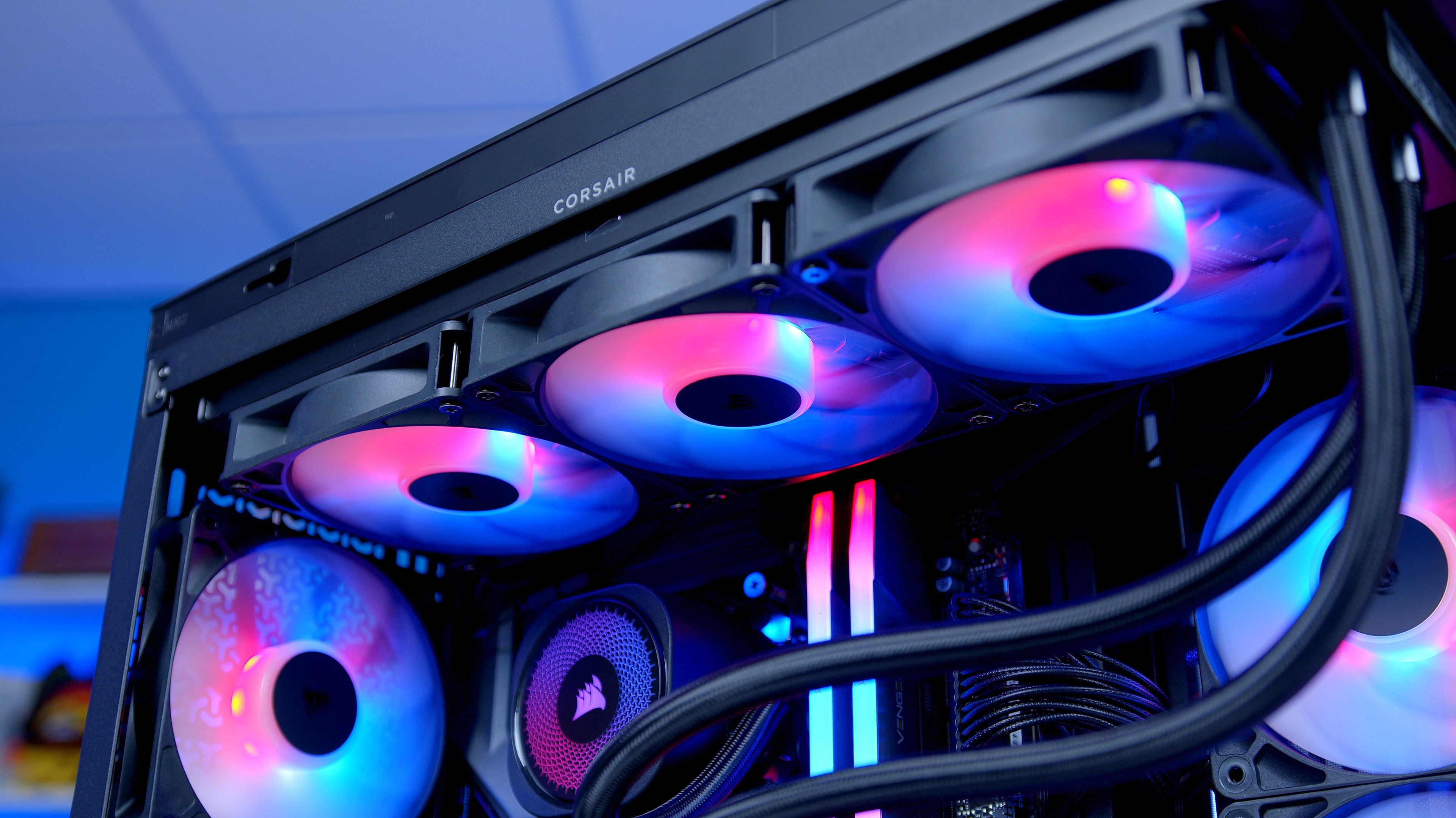 GeekaPC 'Nebula' Gaming PC