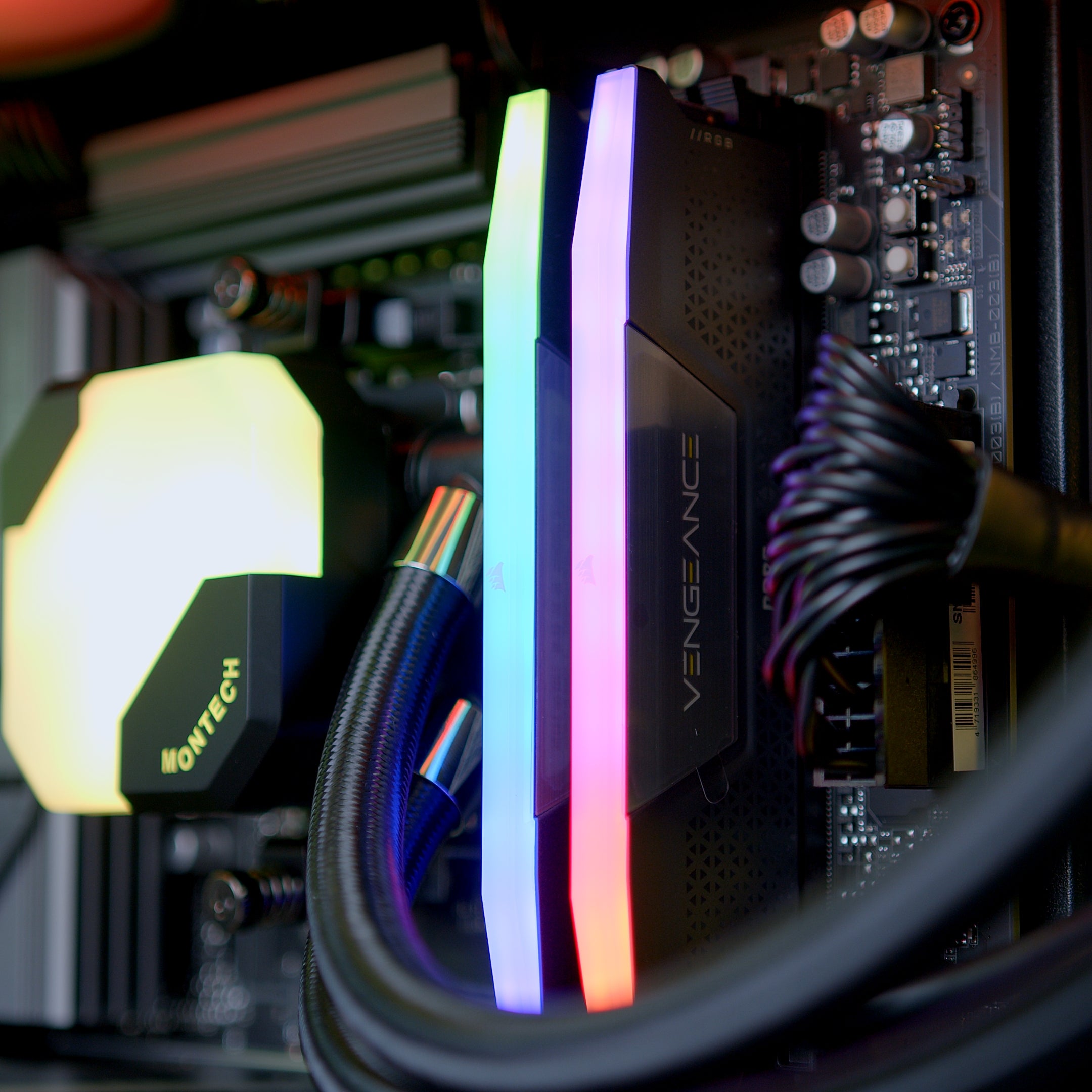 GeekaPC 'Emperor' (RX 9070 XT / RTX 5070 Ti)