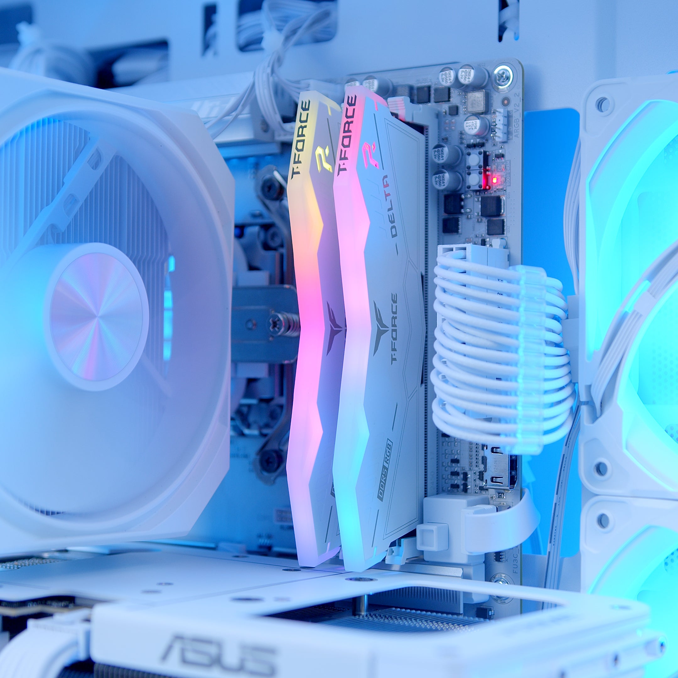 GeekaPC 'Arctic' (RTX 5070 / RX 9070)