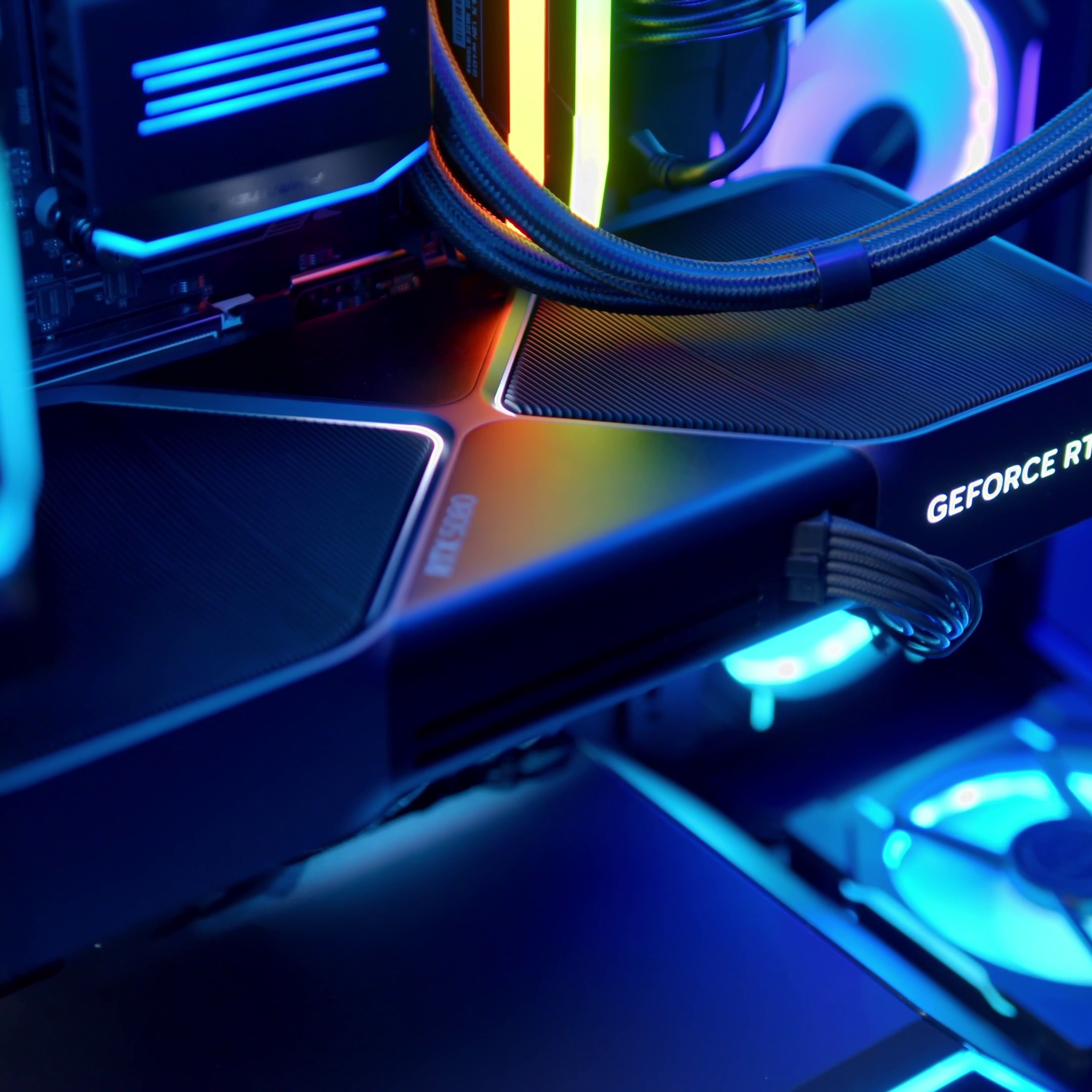 GeekaPC 'Apex' (RTX 5080 / RTX 5090)