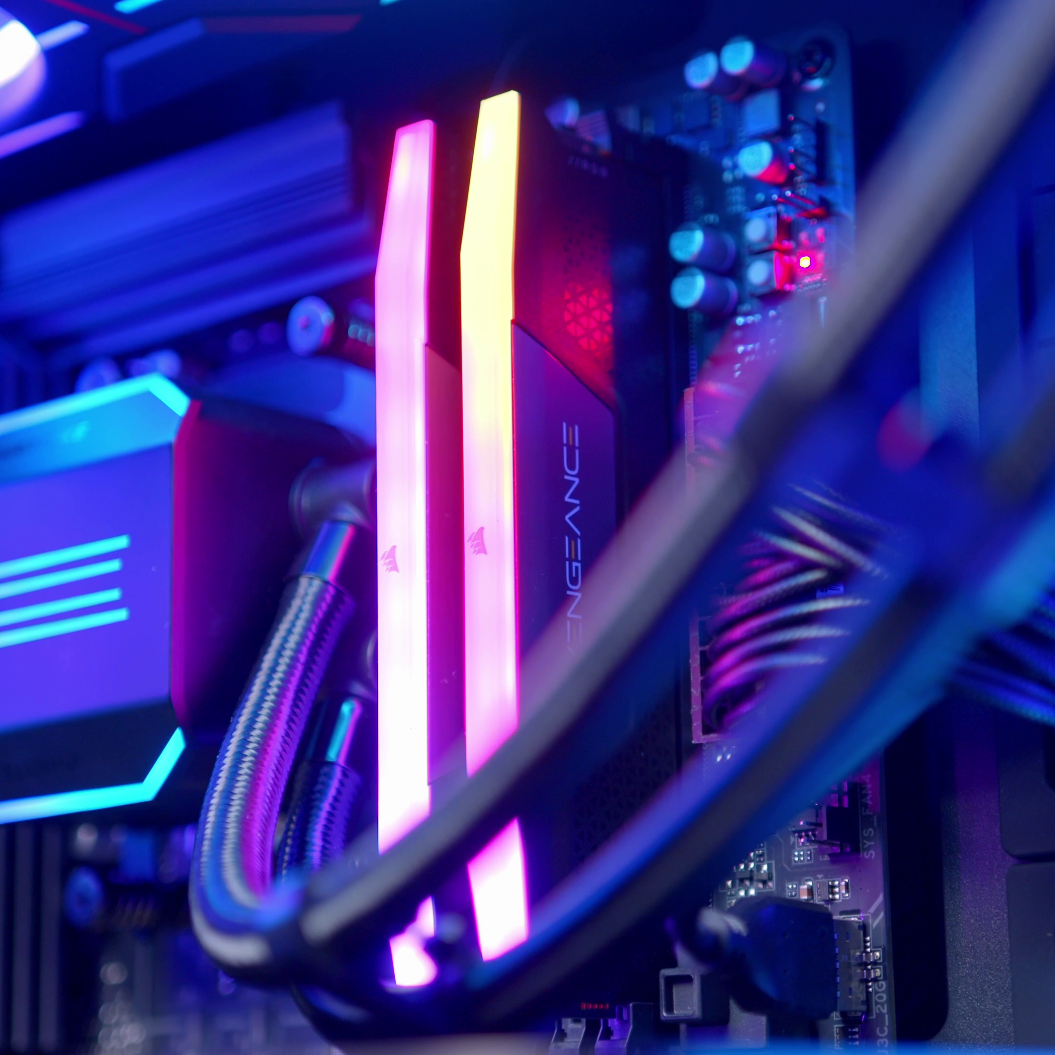 GeekaPC 'Apex' (RTX 5080 / RTX 5090)